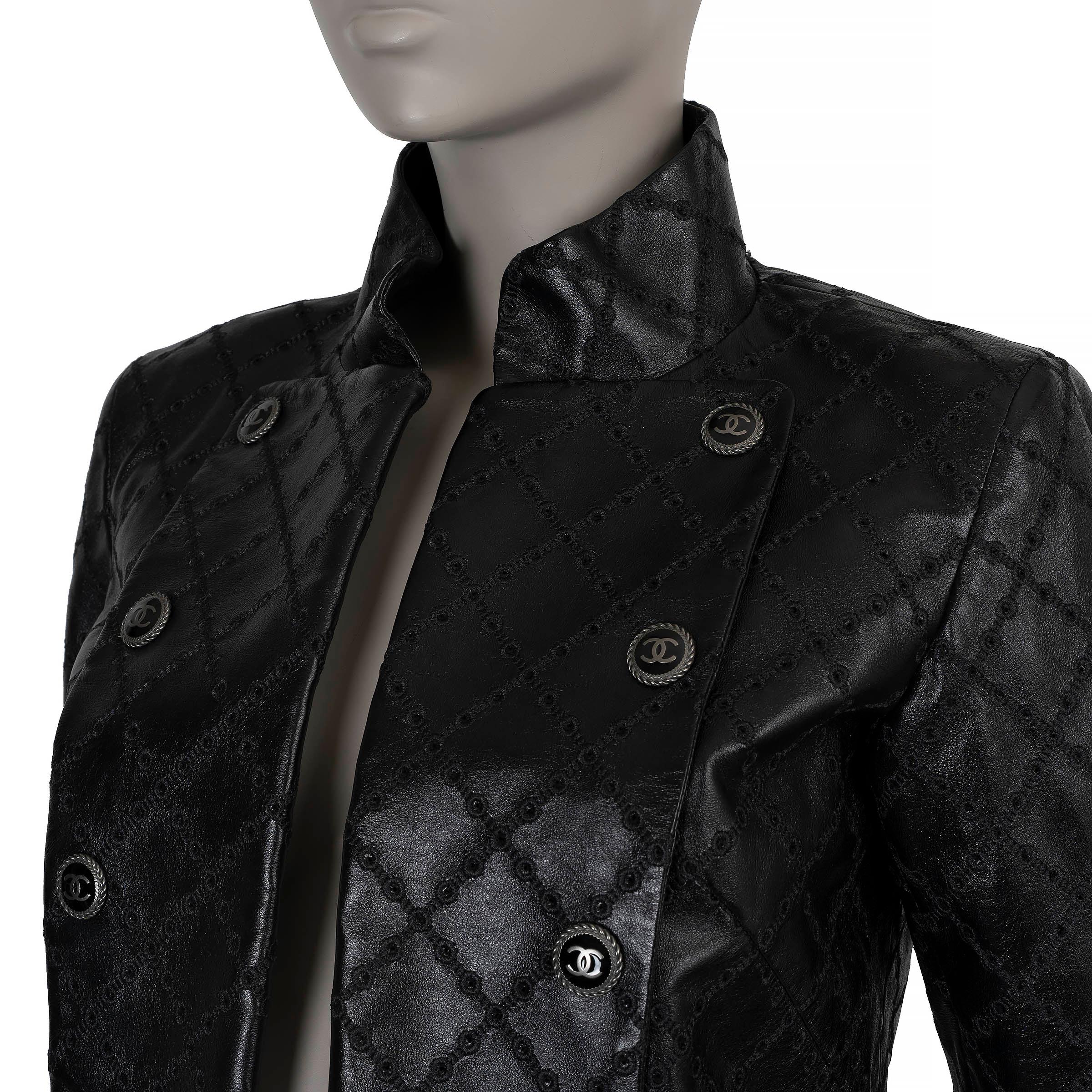 CHANEL black & white wool 19C LA PAUSA TWEED Jacket 38 S For Sale 1