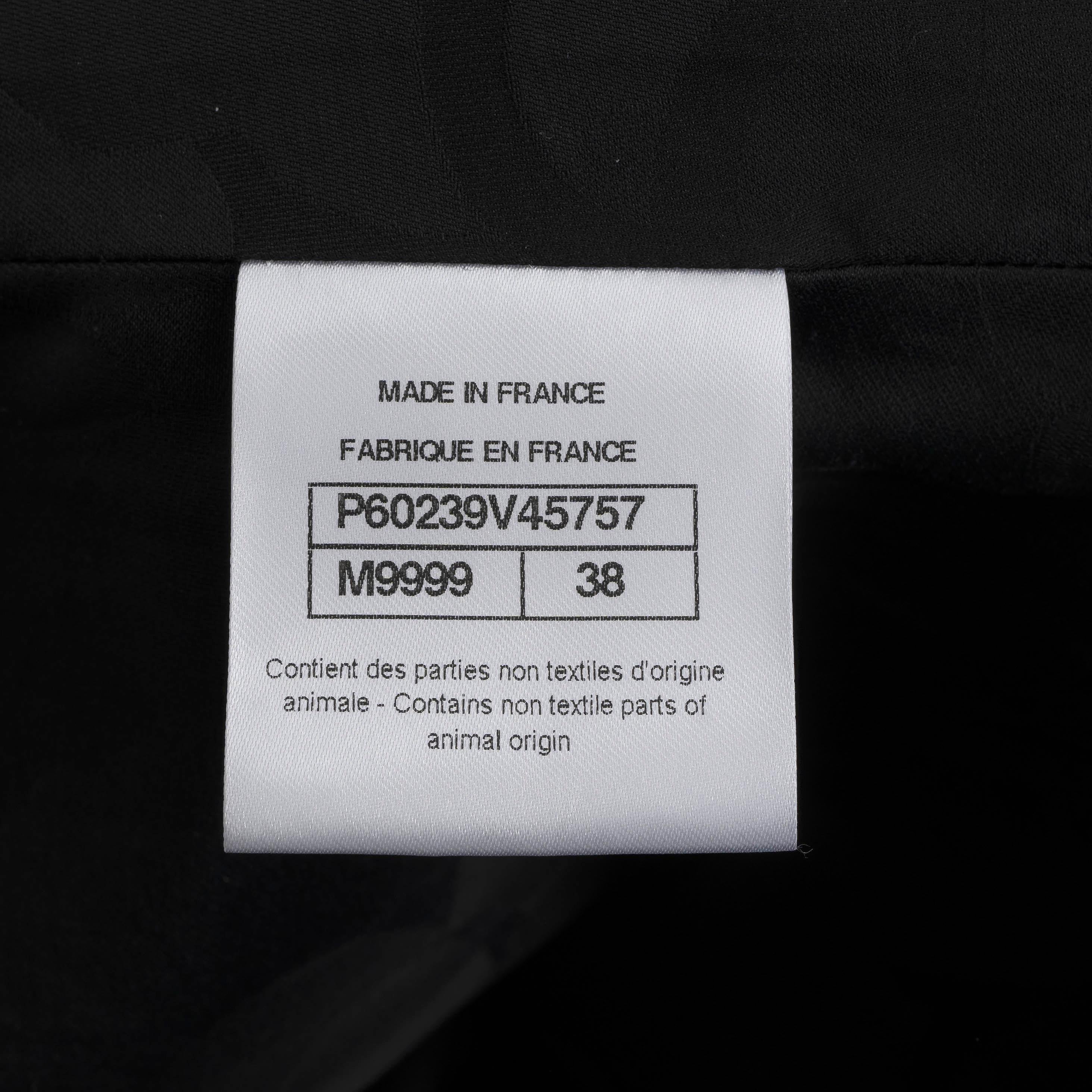CHANEL black & white wool 19C LA PAUSA TWEED Jacket 38 S For Sale 3