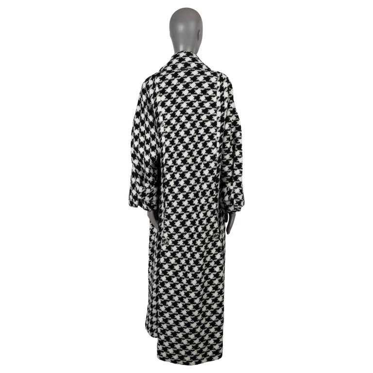 CHANEL black white wool 19K HOUNDSTOOTH LUREX TWEED Coat Jacket 38