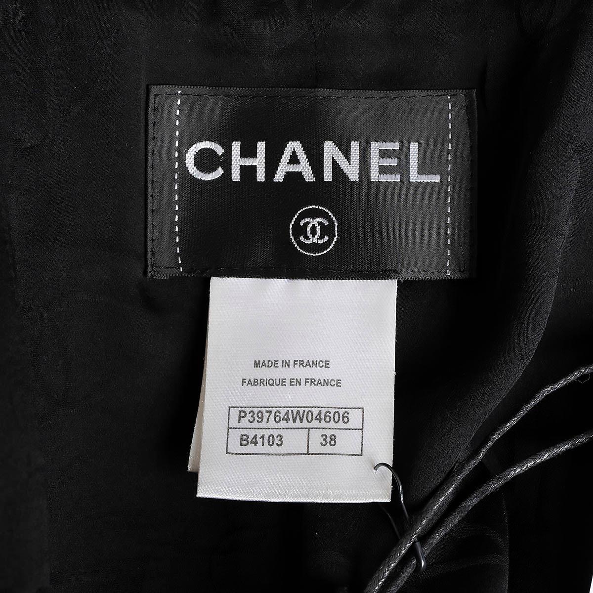 CHANEL black & white wool 2010 10A TWEED Jacket 38 S For Sale 5