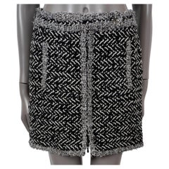 CHANEL Schwarz-Weißer Wollrock aus schwarzer und weißer Wolle 2011 11A BYZANCE CHEVRON TWEED 46 XL