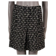 CHANEL black & white wool 2013 13B BOX PLEATED TWEED Skirt 36 XS