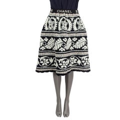 CHANEL black & white wool 2019 19K CHUNKY KNIT MINI Skirt 38 S