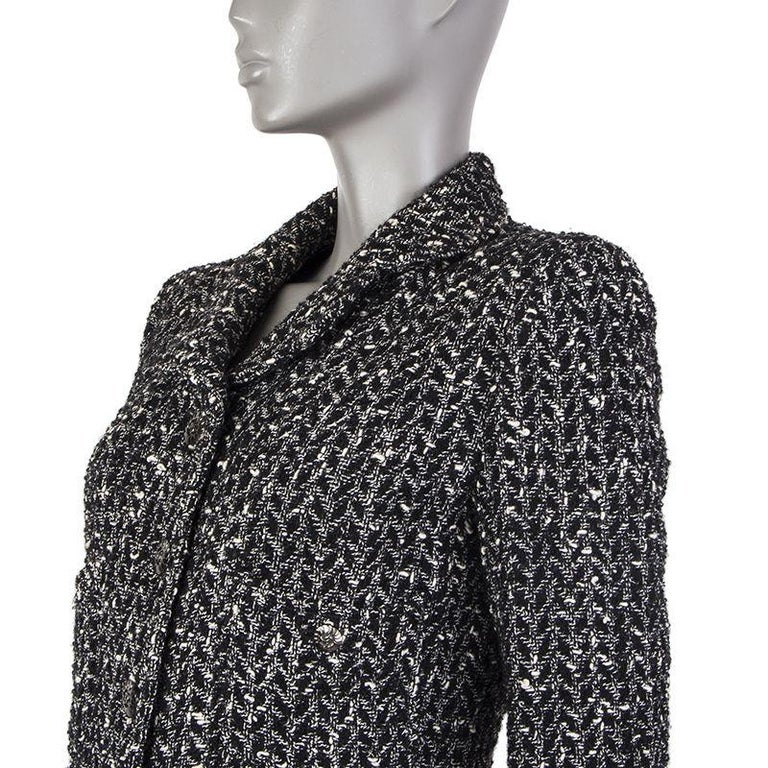 CHANEL black and white wool HERRINGBONE Blazer Jacket M  