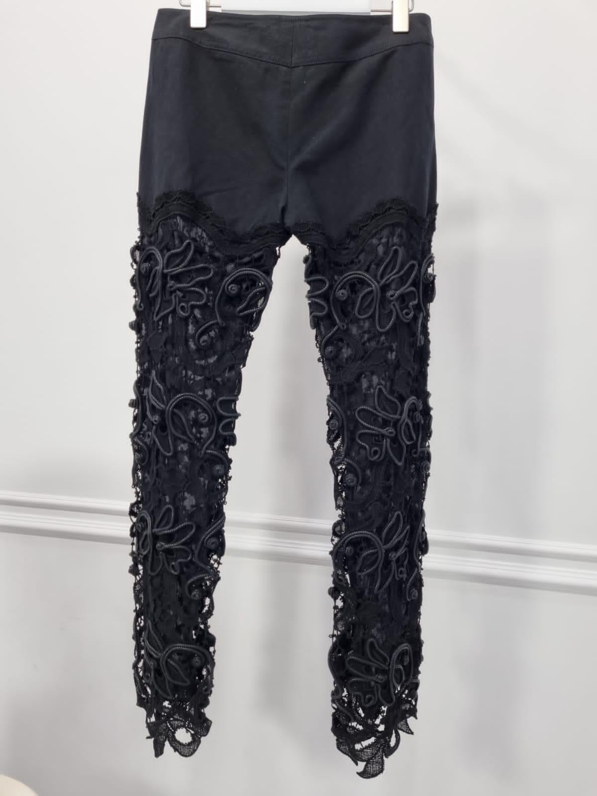 Chanel Pantalón Negro Con Encaje Talla 38 en venta 2