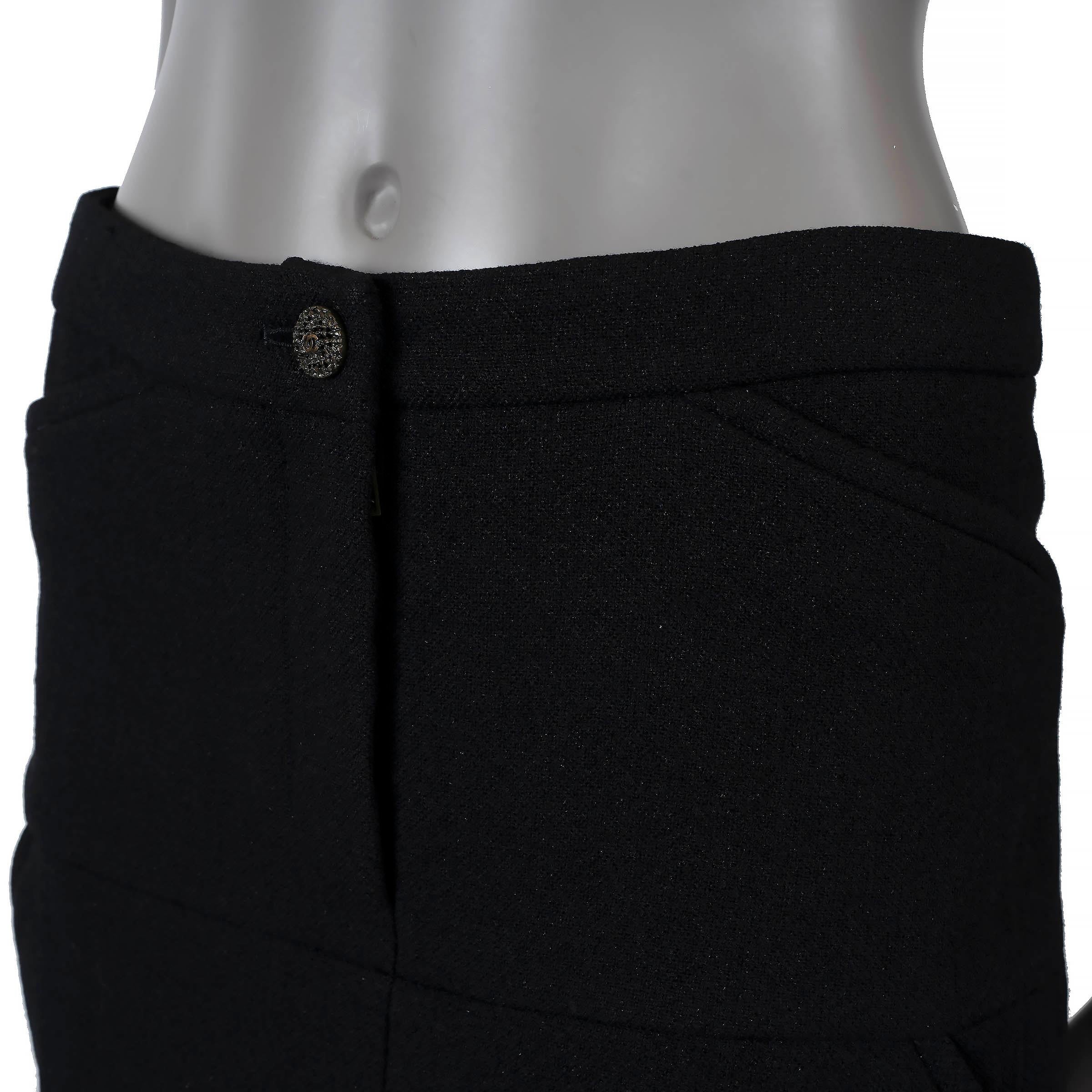 CHANEL black wool 2012 12K FOUR POCKET MINI Skirt 42 L For Sale 1
