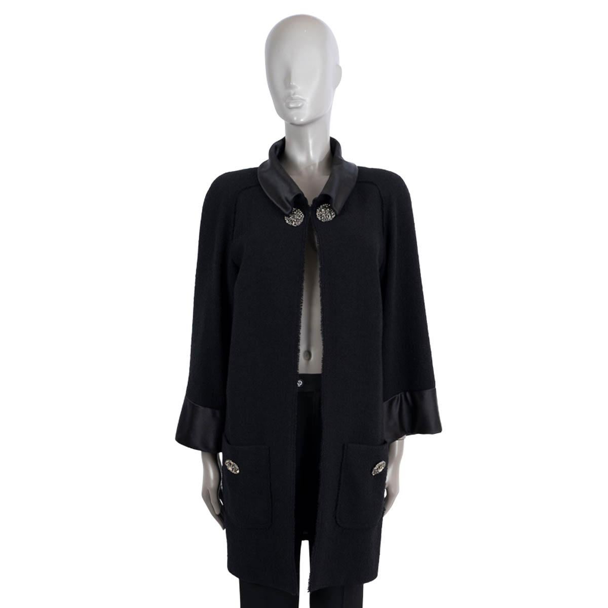 Black CHANEL black wool 2015 15B SATIN TRIM TWEED Jacket 42 L For Sale