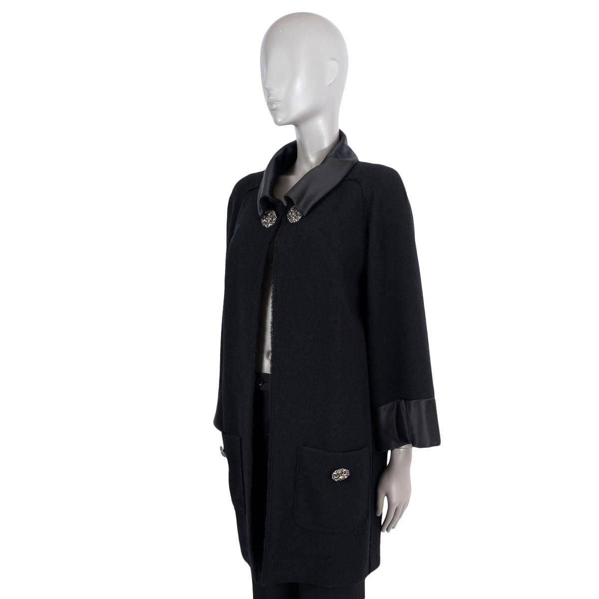 Women's CHANEL black wool 2015 15B SATIN TRIM TWEED Jacket 42 L For Sale
