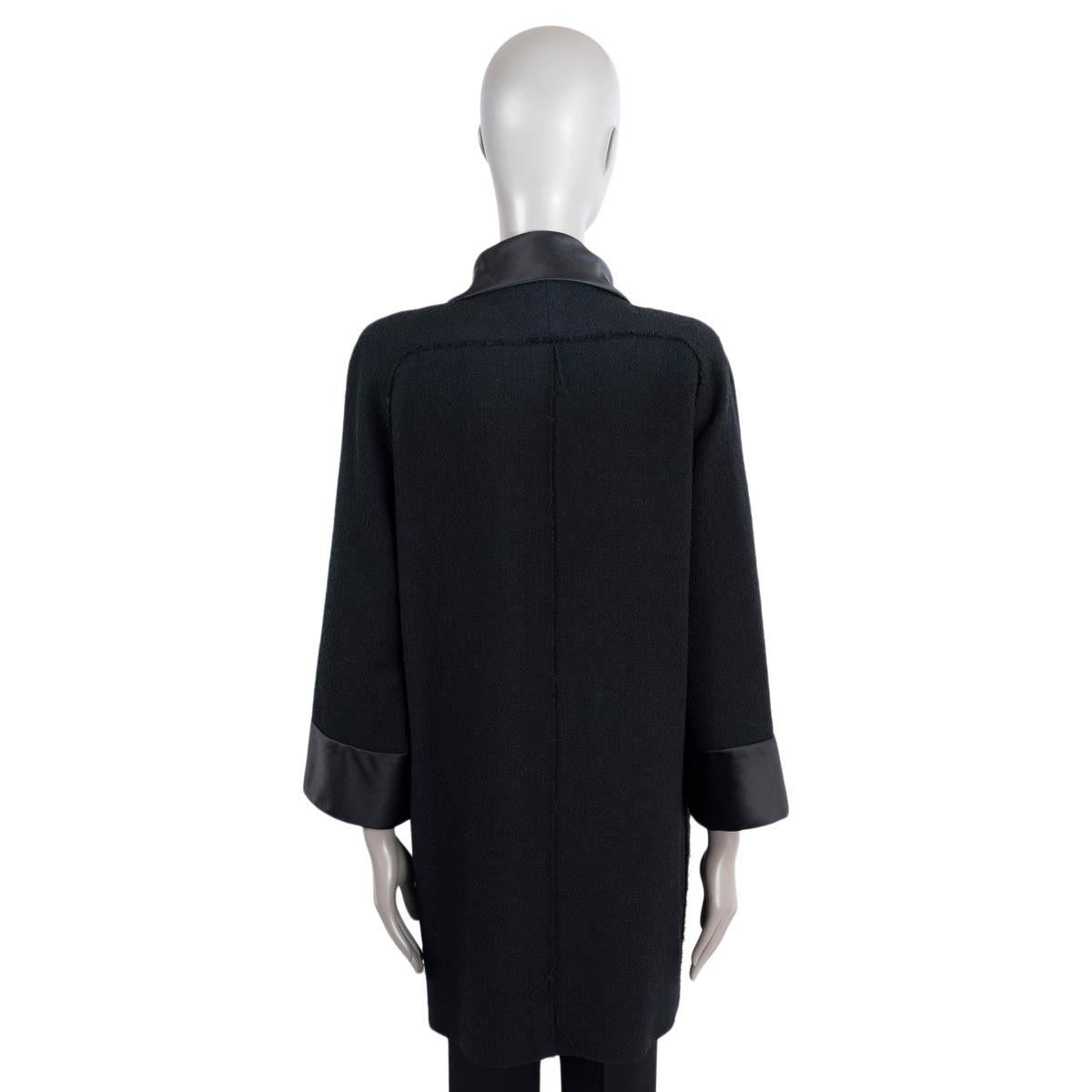 CHANEL black wool 2015 15B SATIN TRIM TWEED Jacket 42 L For Sale 1