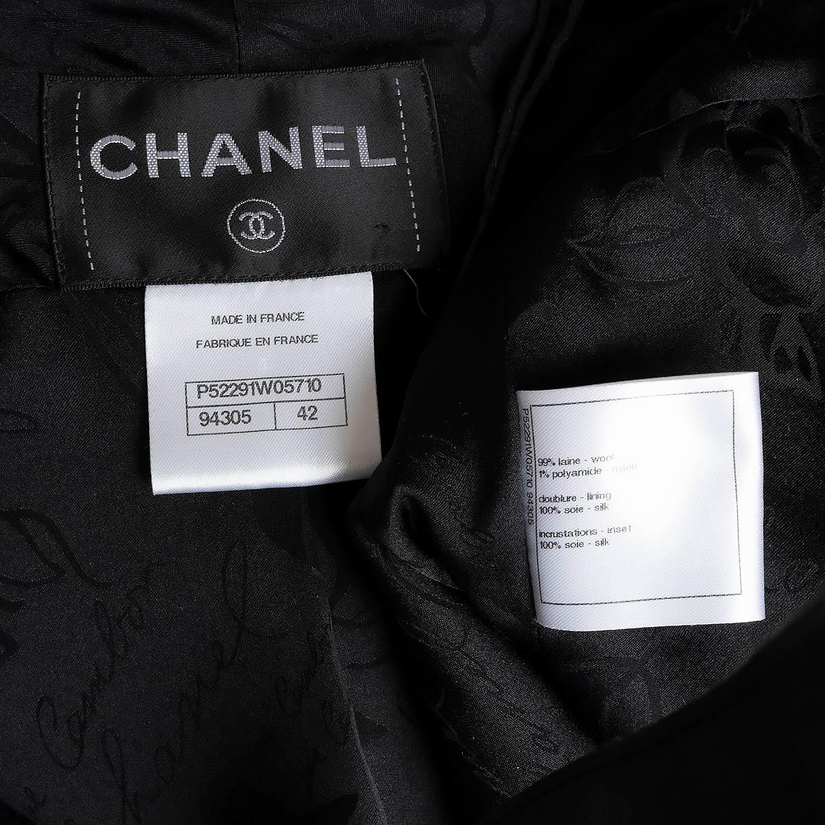 CHANEL black wool 2015 15B SATIN TRIM TWEED Jacket 42 L For Sale 4