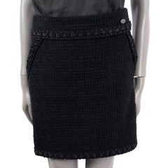 Tweed mini skirt