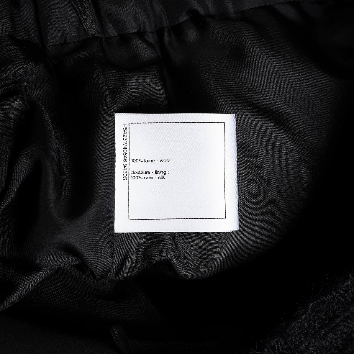 CHANEL black wool 2016 16A ROME TWEED MINI Skirt 40 M For Sale 3