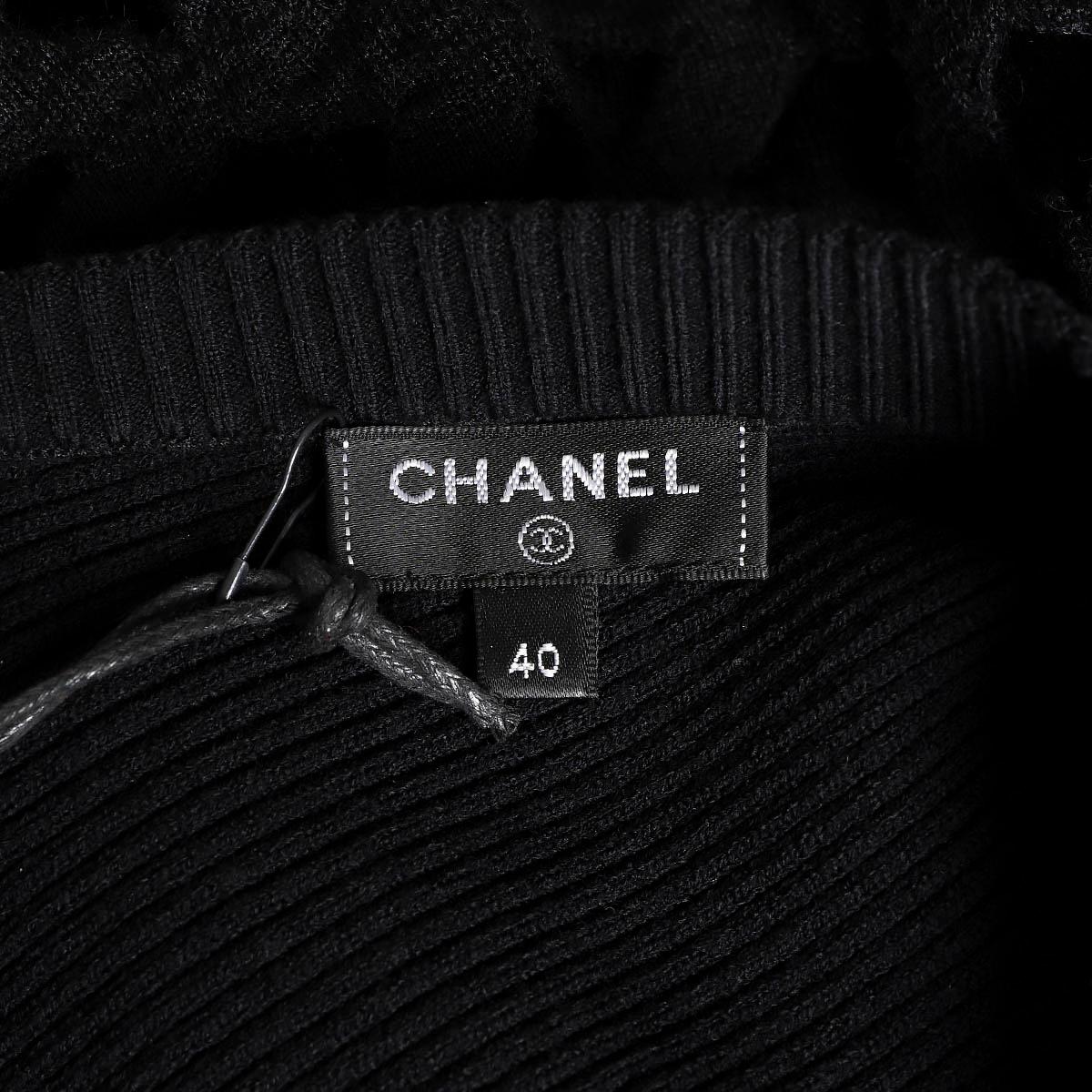 CHANEL black wool 2017 17A COSMOPOLITE PANELLED KNIT Dress 40 M For Sale 2