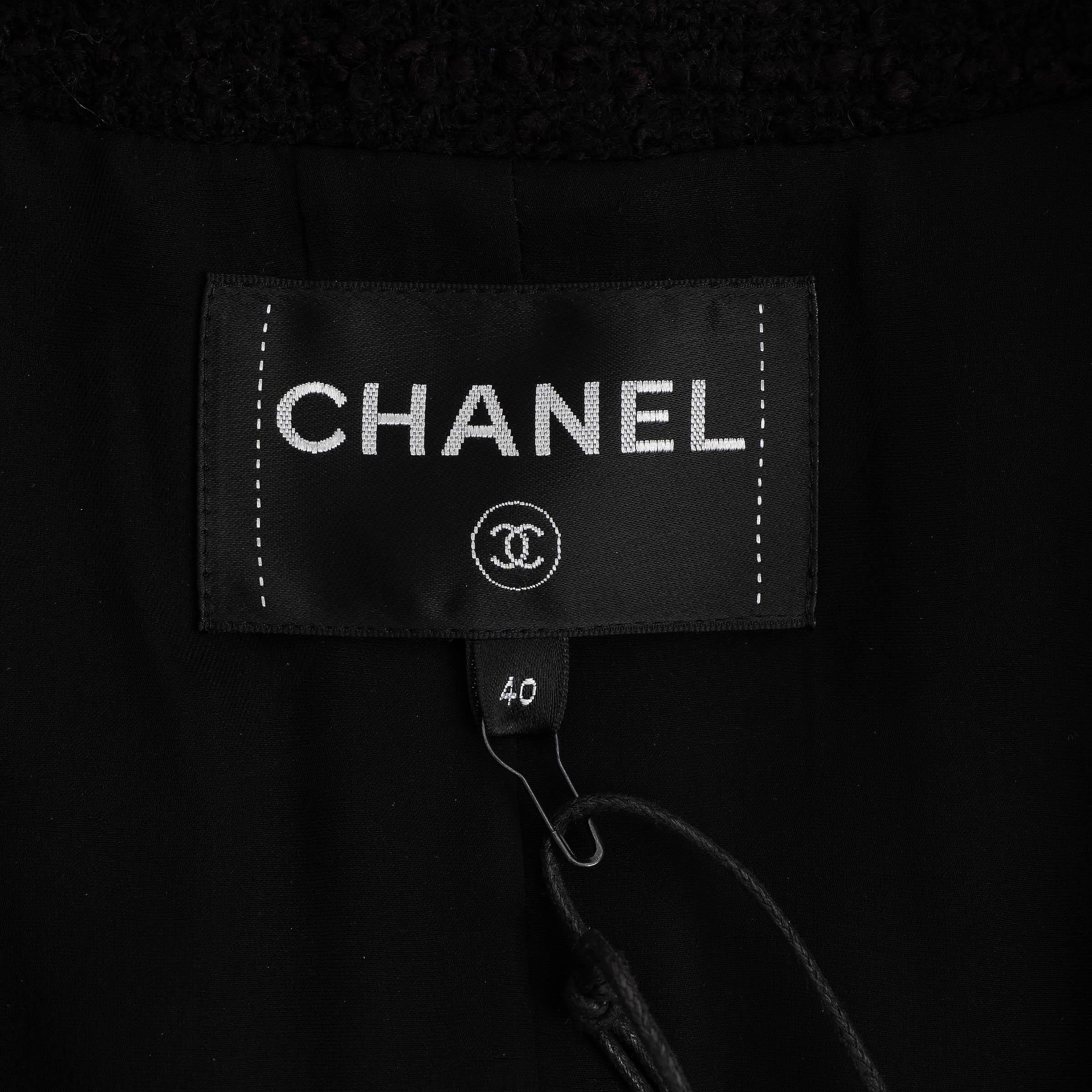 Chanel giacca in lana nera 2020 20K SCALLOPED TWEED 40 M. in vendita 1