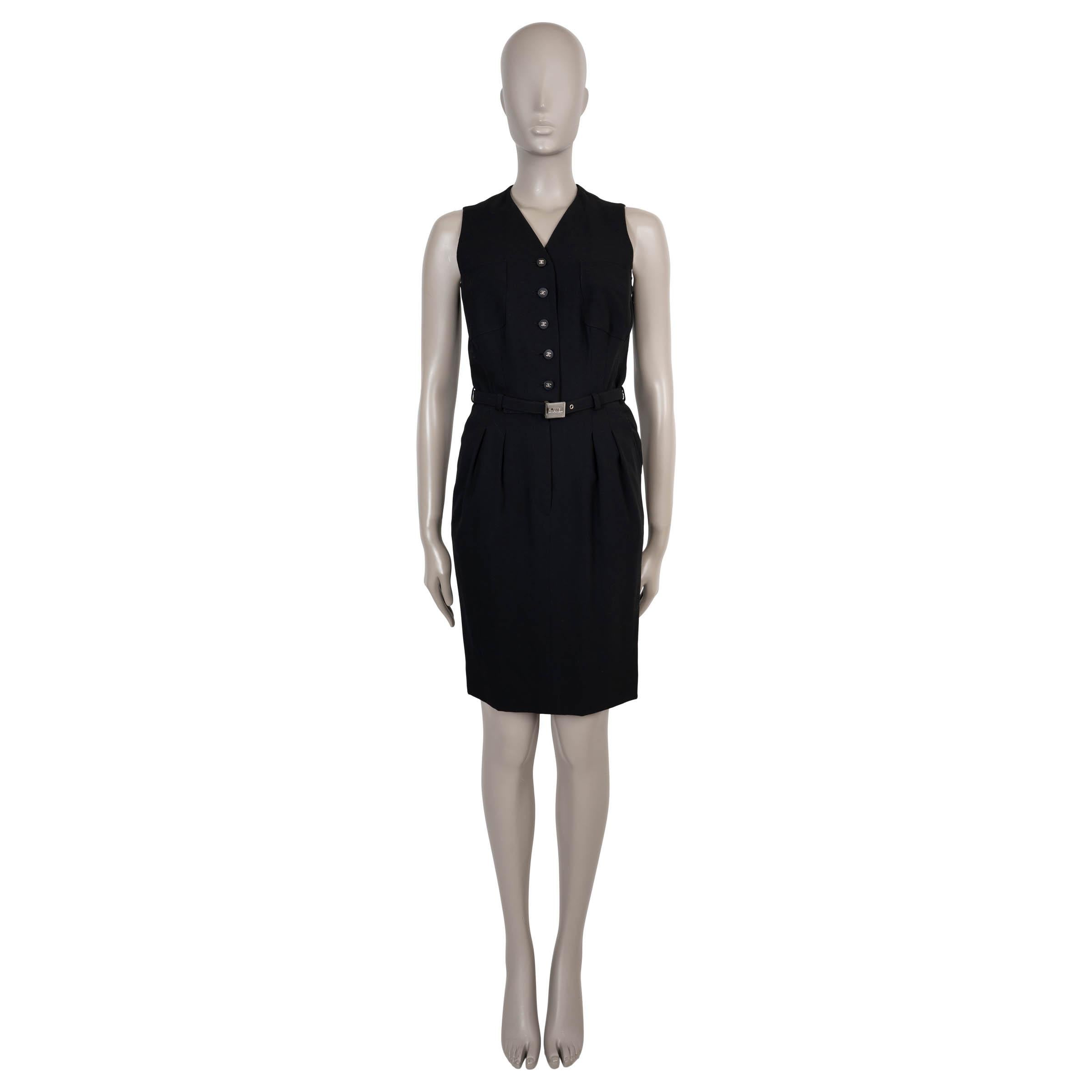CHANEL laine noire 96P LITTLE BLACK BELTED Robe XS Pour femmes en vente