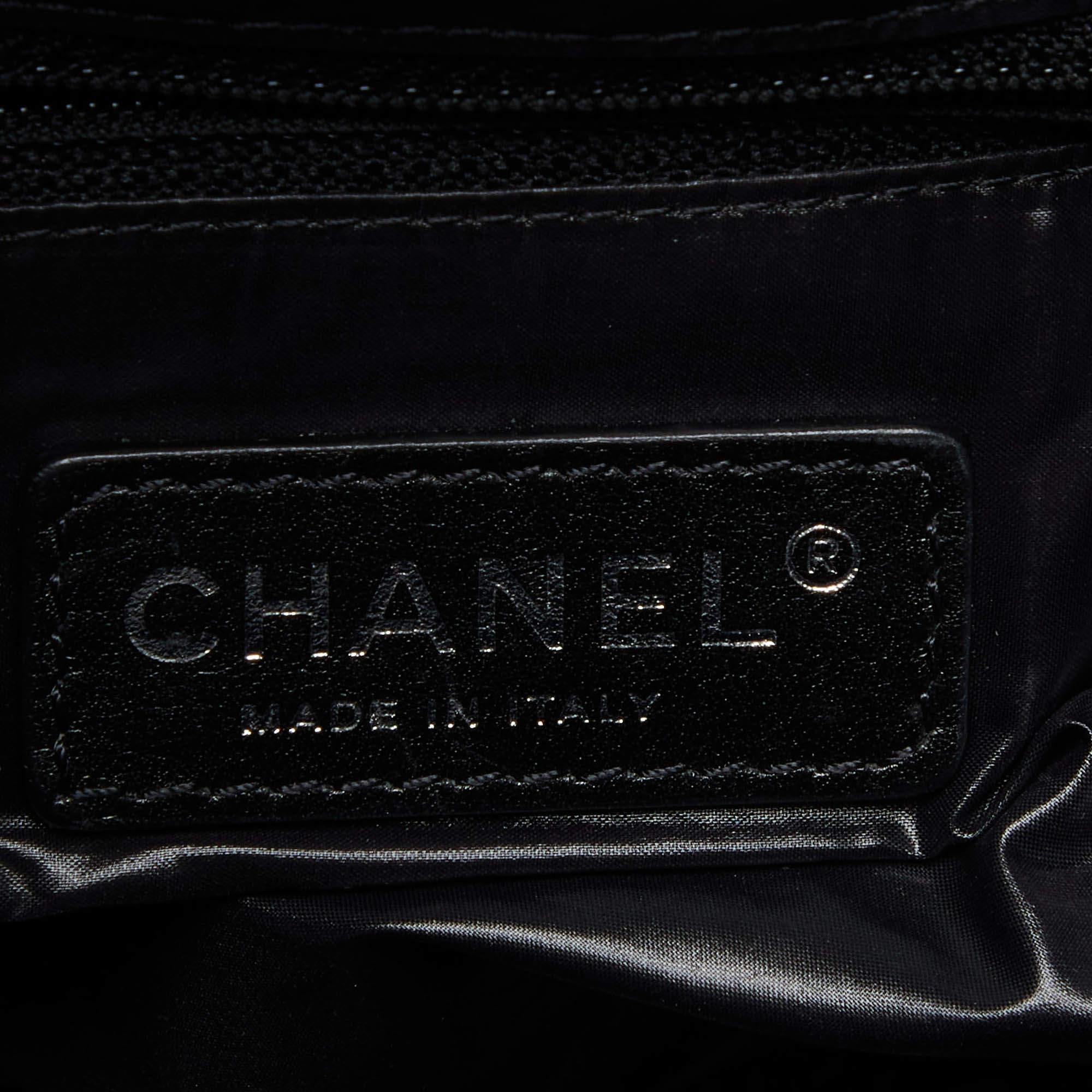 Chanel Black Wool and Leather Embroidered Paris Hamburg Drawstring Bag For Sale 5