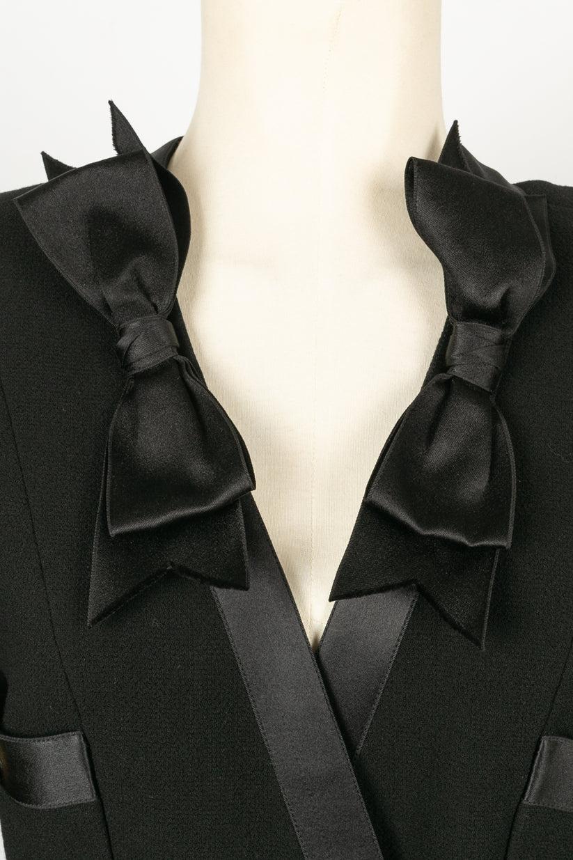  Chanel - Veste en laine et satin noir Pour femmes 