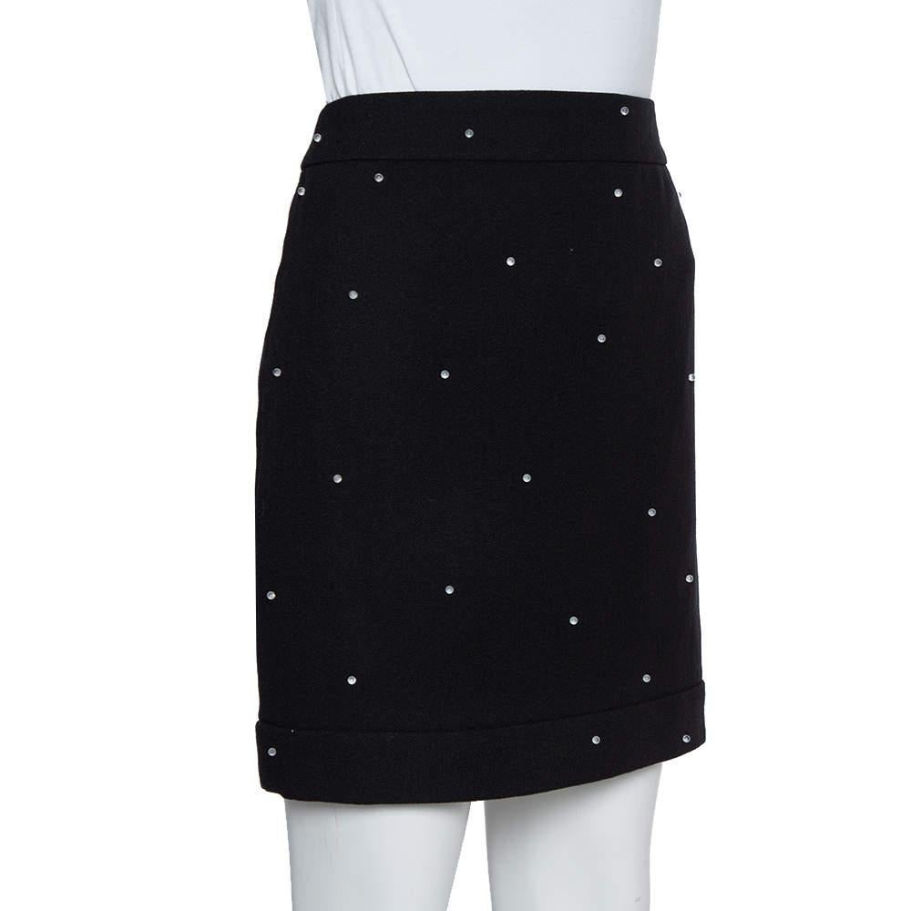 Chanel Black Wool Beads Embellished Mini Skirt M In Good Condition For Sale In Dubai, Al Qouz 2