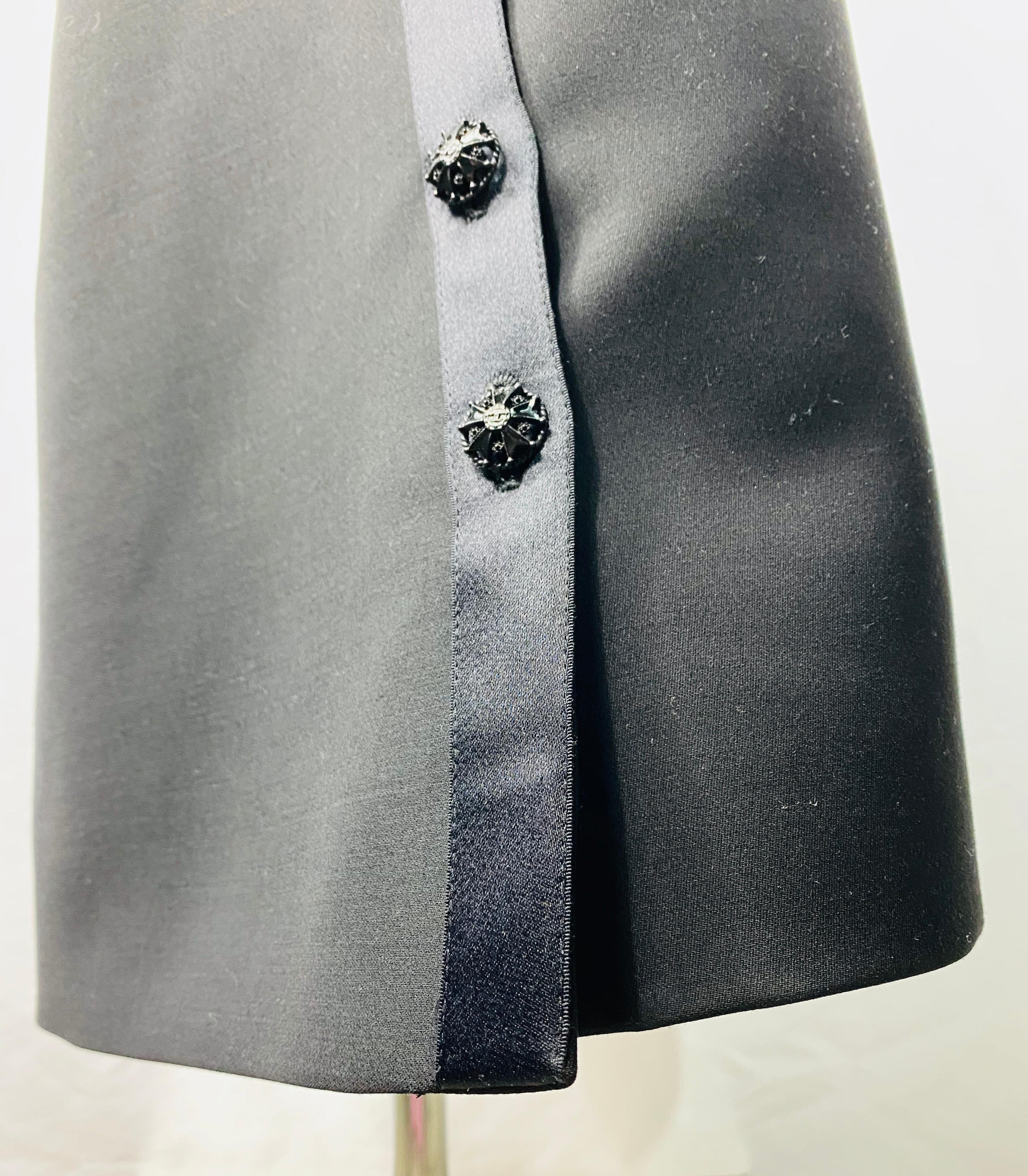 Chanel Schwarze Kurzarm-Blazerjacke und Maxirock aus Wollmischung mit kurzen Ärmeln und Anzug Set  im Angebot 4