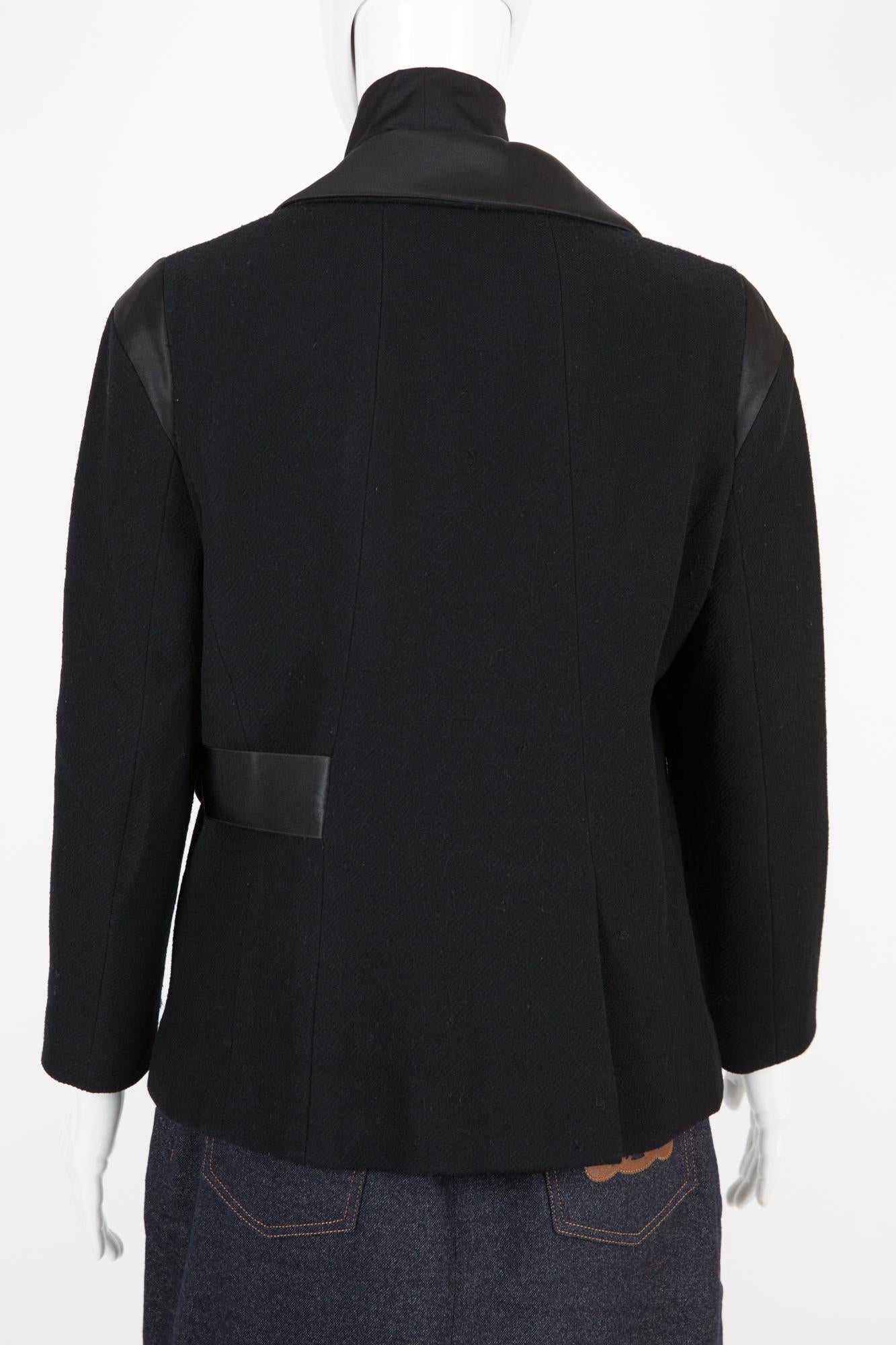 Women's Chanel  Black Wool Boucle Jacket For Sale