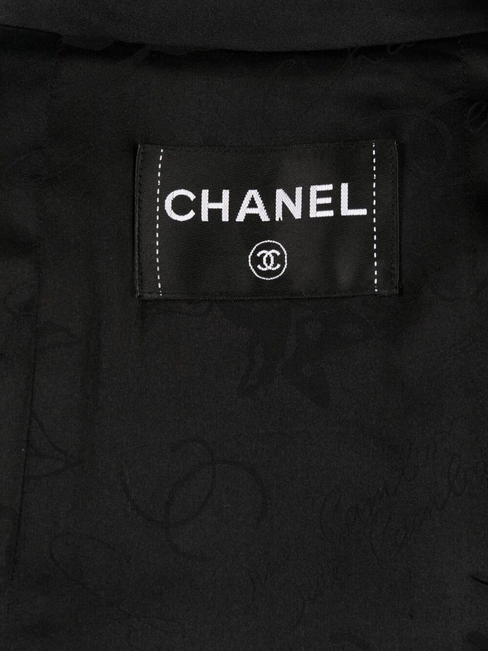 Chanel  Schwarze Boucle-Wolljacke im Angebot 2