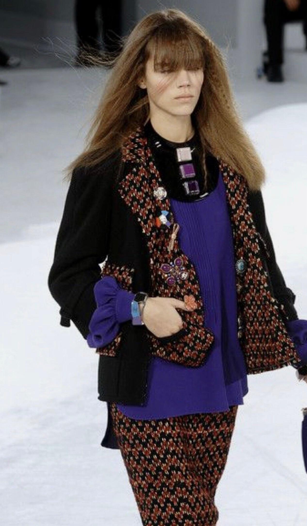 Nero Giacca in lana e cachemire nera/rossa della sfilata Chanel Autunno 2007 - Taglia 40 in vendita