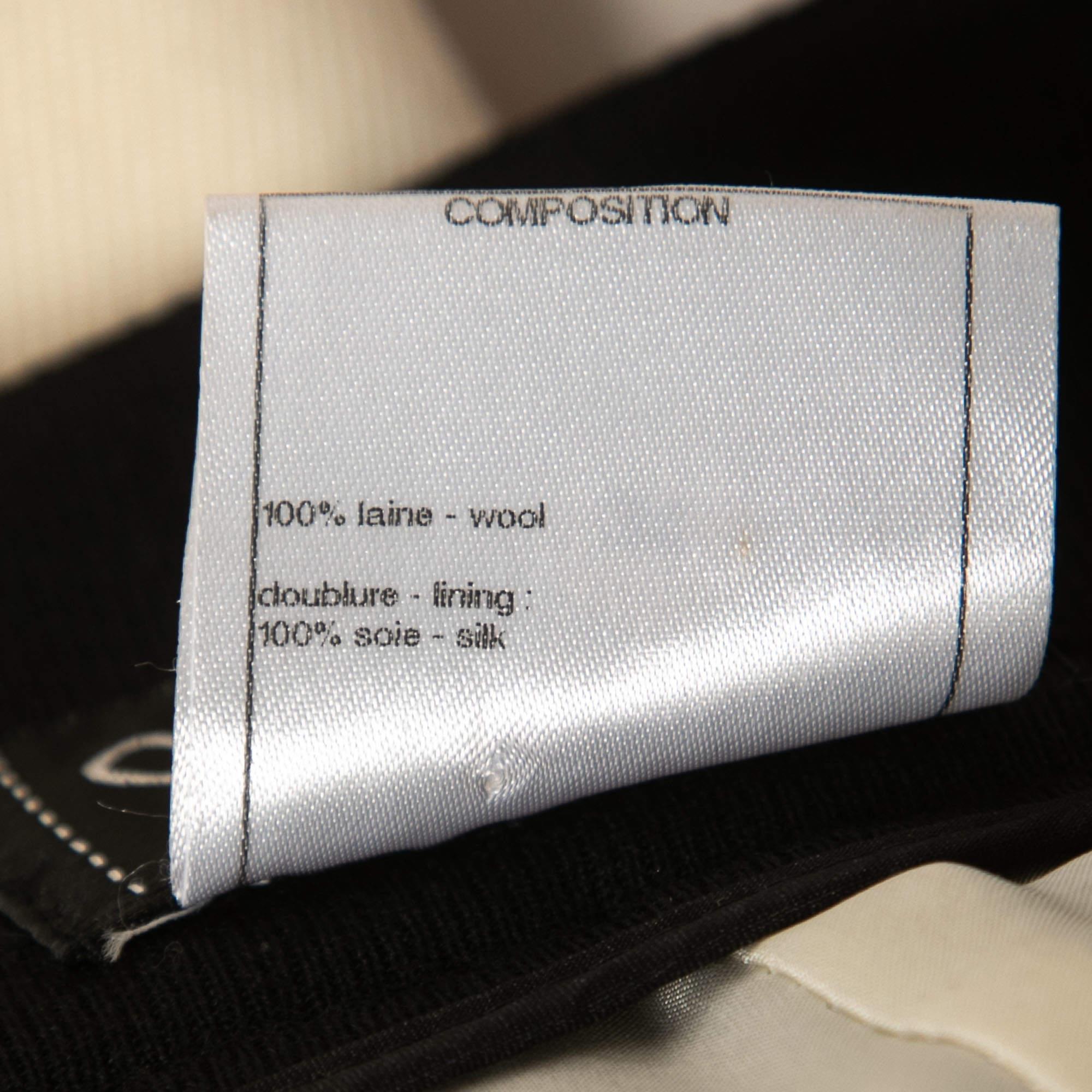 Chanel - Pantalon à ourlet contrasté en laine noire  Excellent état - En vente à Dubai, Al Qouz 2