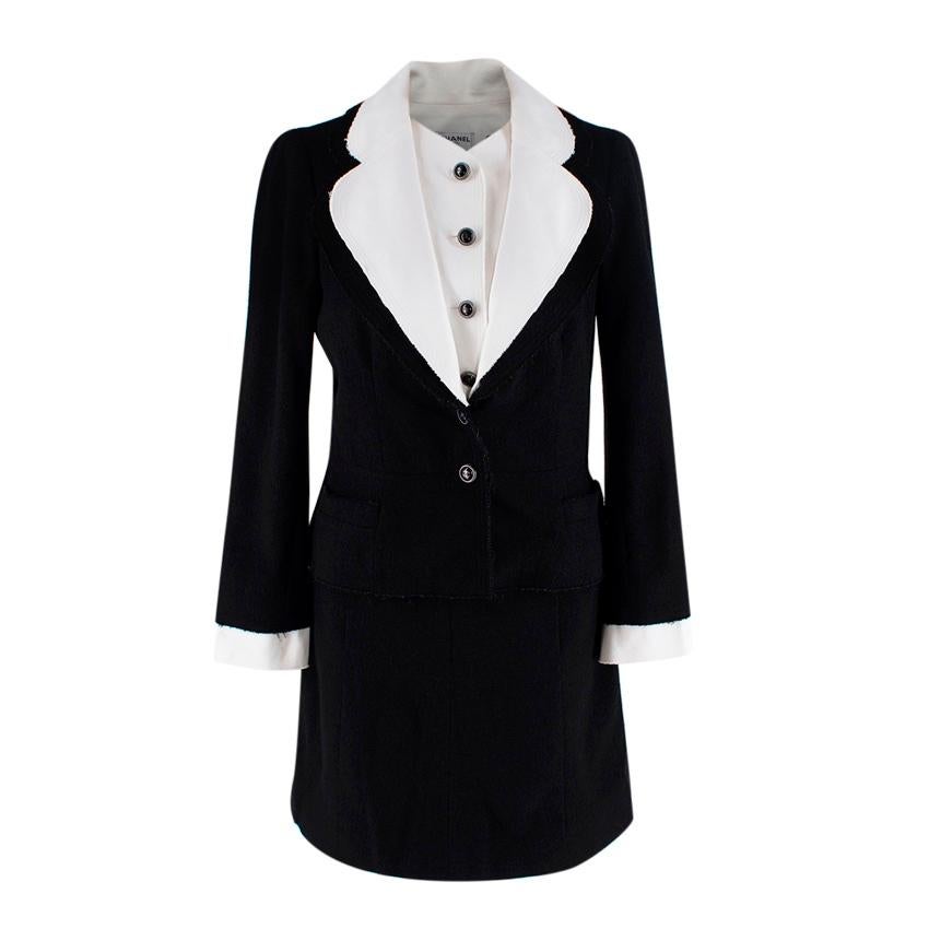 Chanel Black Wool Crepe Removable White Collar Jacket & Skirt Suit Set For Sale