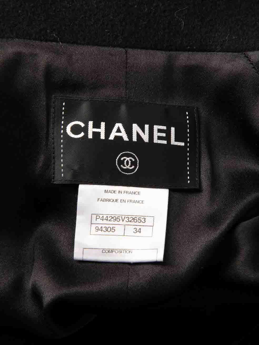 Chanel - Manteau croisé boutonné en laine noire, taille XS en vente 2