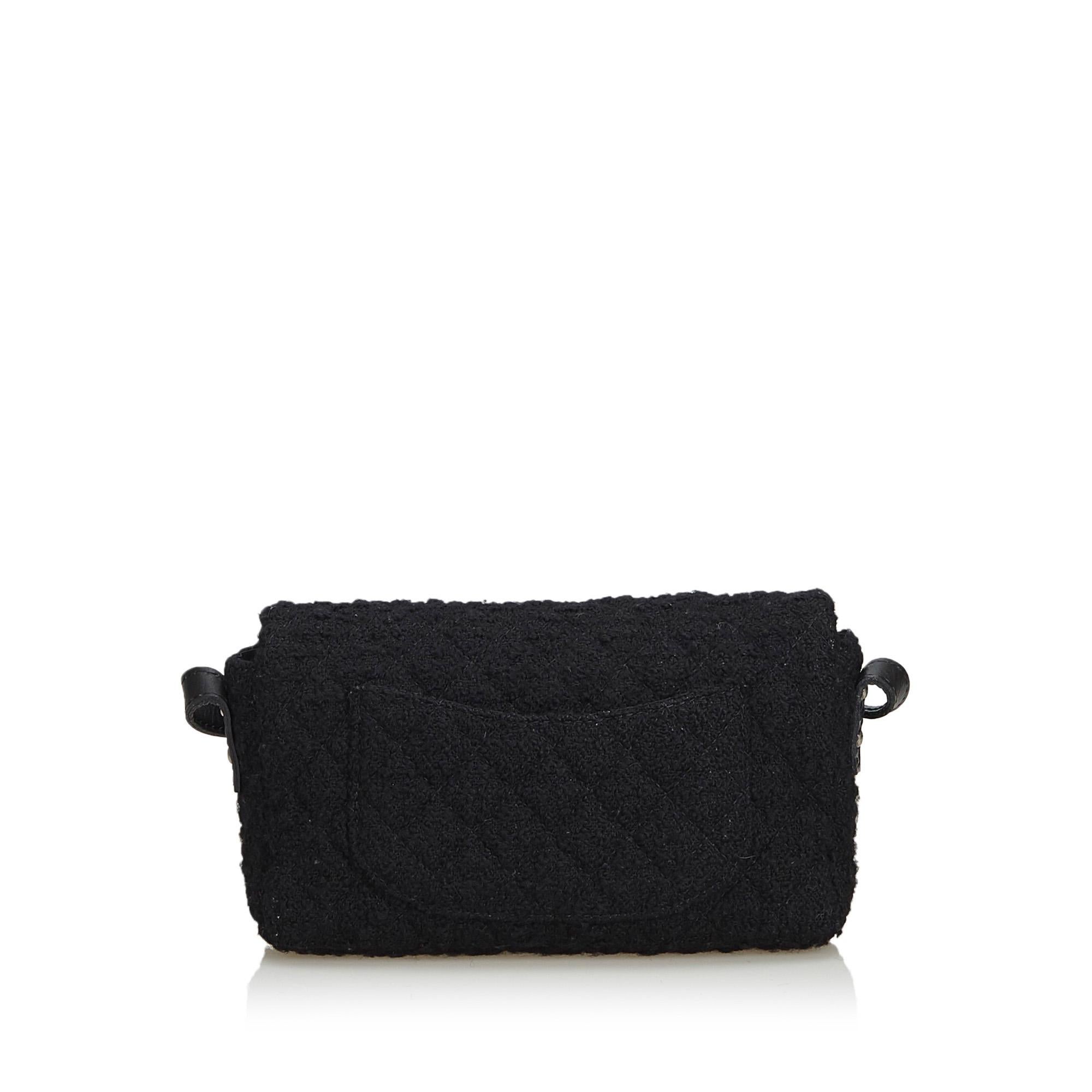 Chanel Black Wool Fabric Reissue Flap Shoulder Bag France In Good Condition For Sale In Orlando, FL