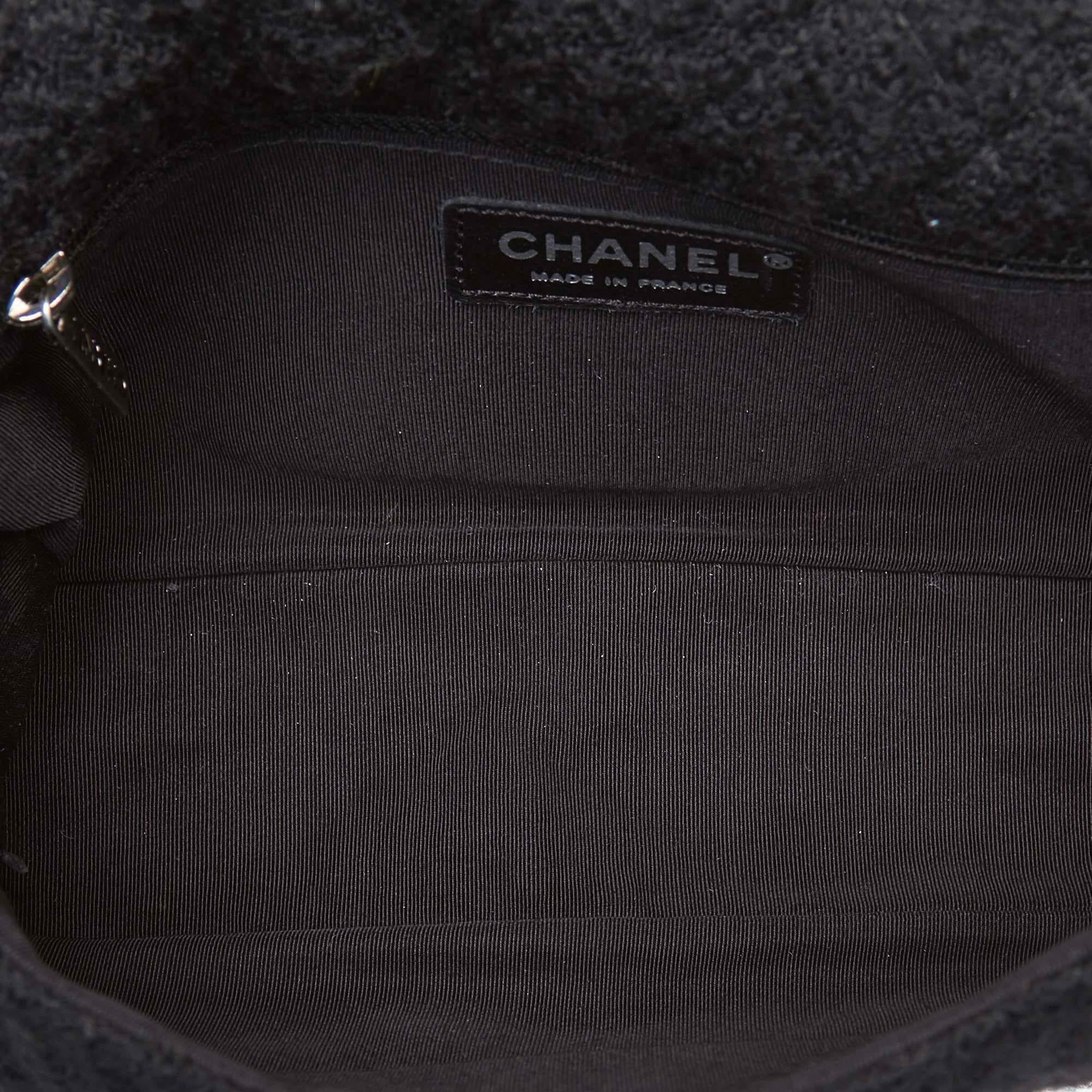 Chanel Black Wool Fabric Reissue Flap Shoulder Bag France For Sale 1