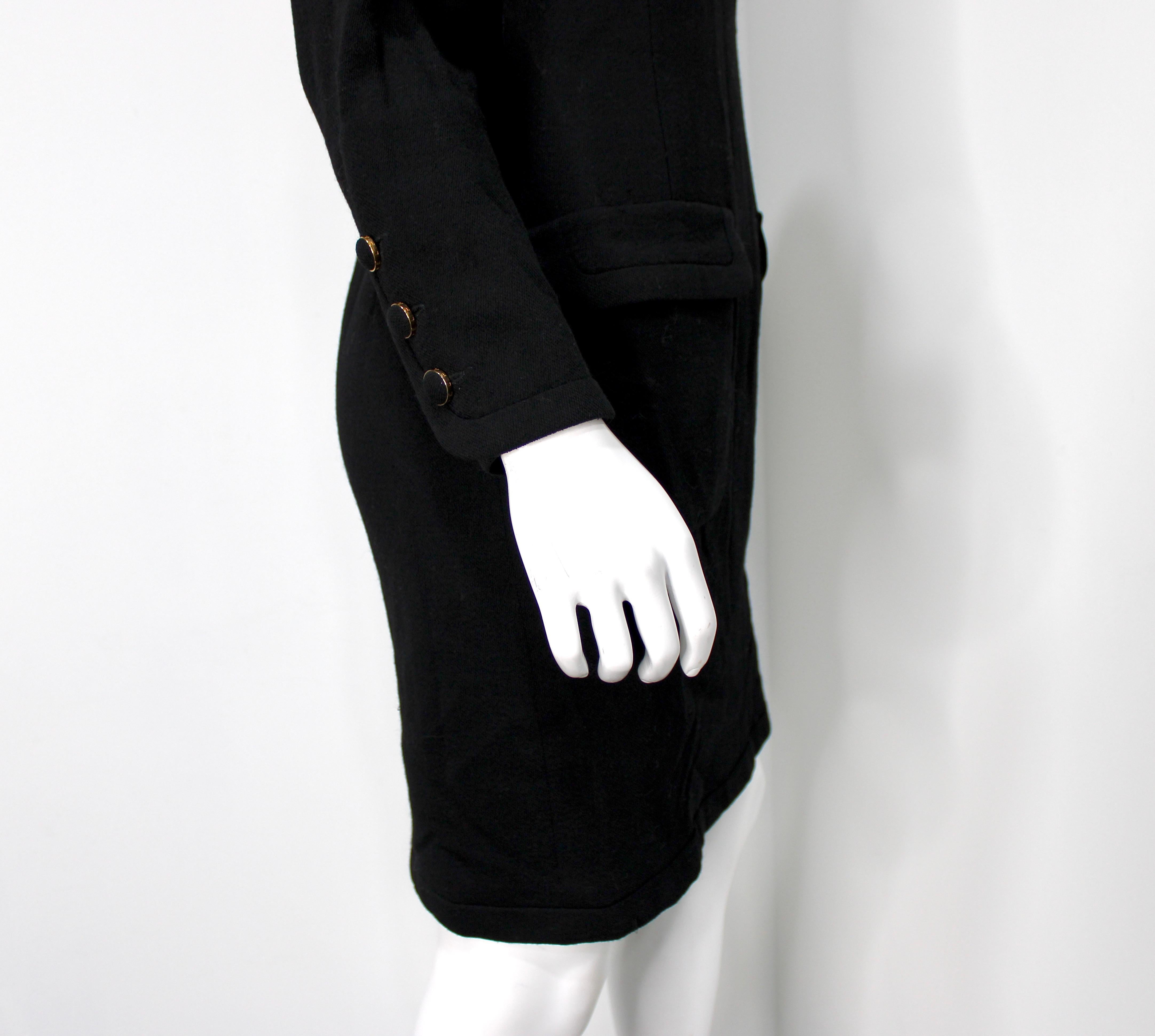 Chanel Black Wool High-Collar Button Dress circa 1990s im Angebot 5