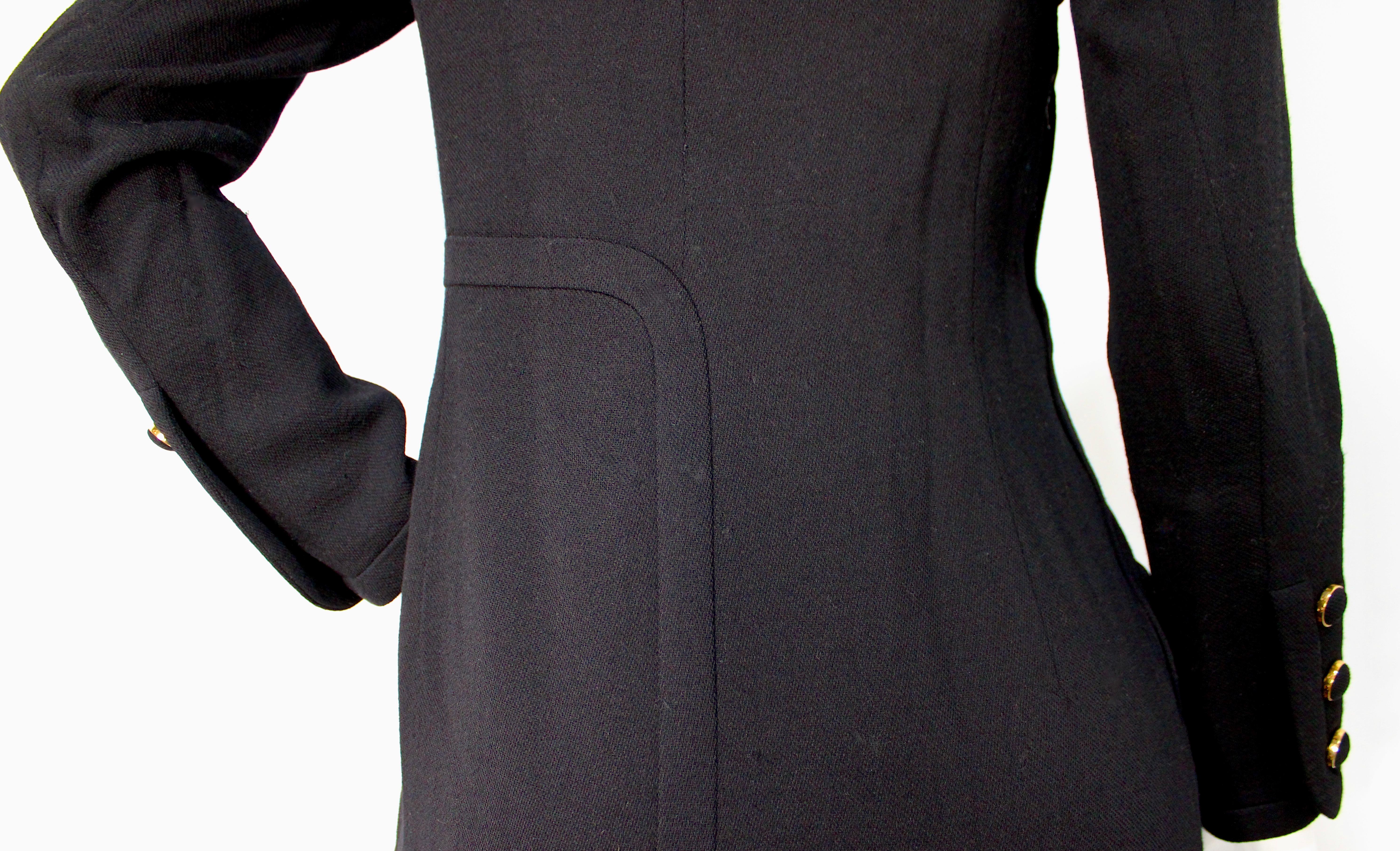 Chanel Black Wool High-Collar Button Dress circa 1990s im Angebot 2