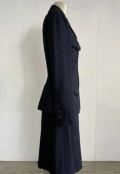 Chanel black wool Jacket and Skirt Suit