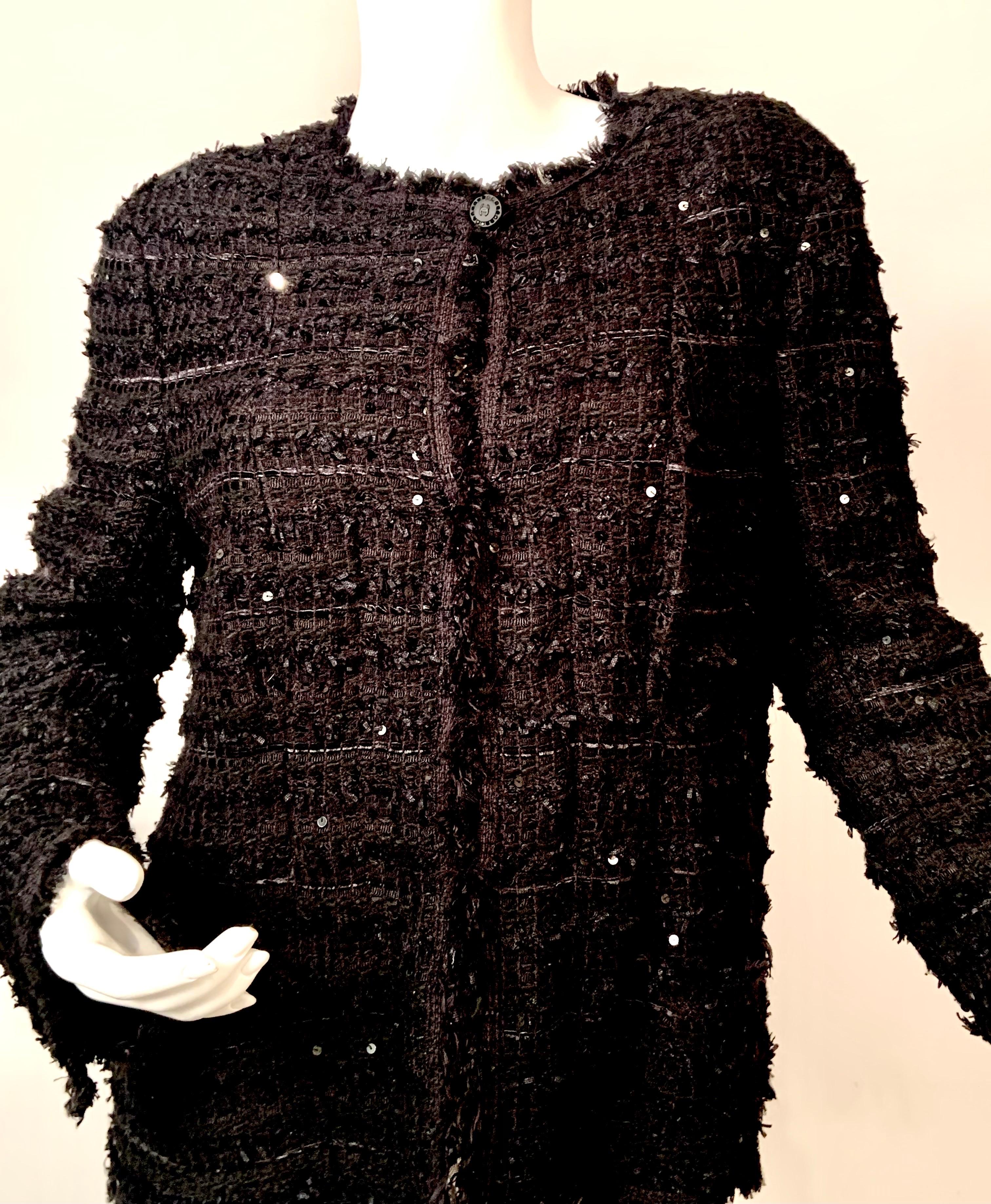 Nero Giacca Chanel in lana nera con paillettes e nastri neri in vendita