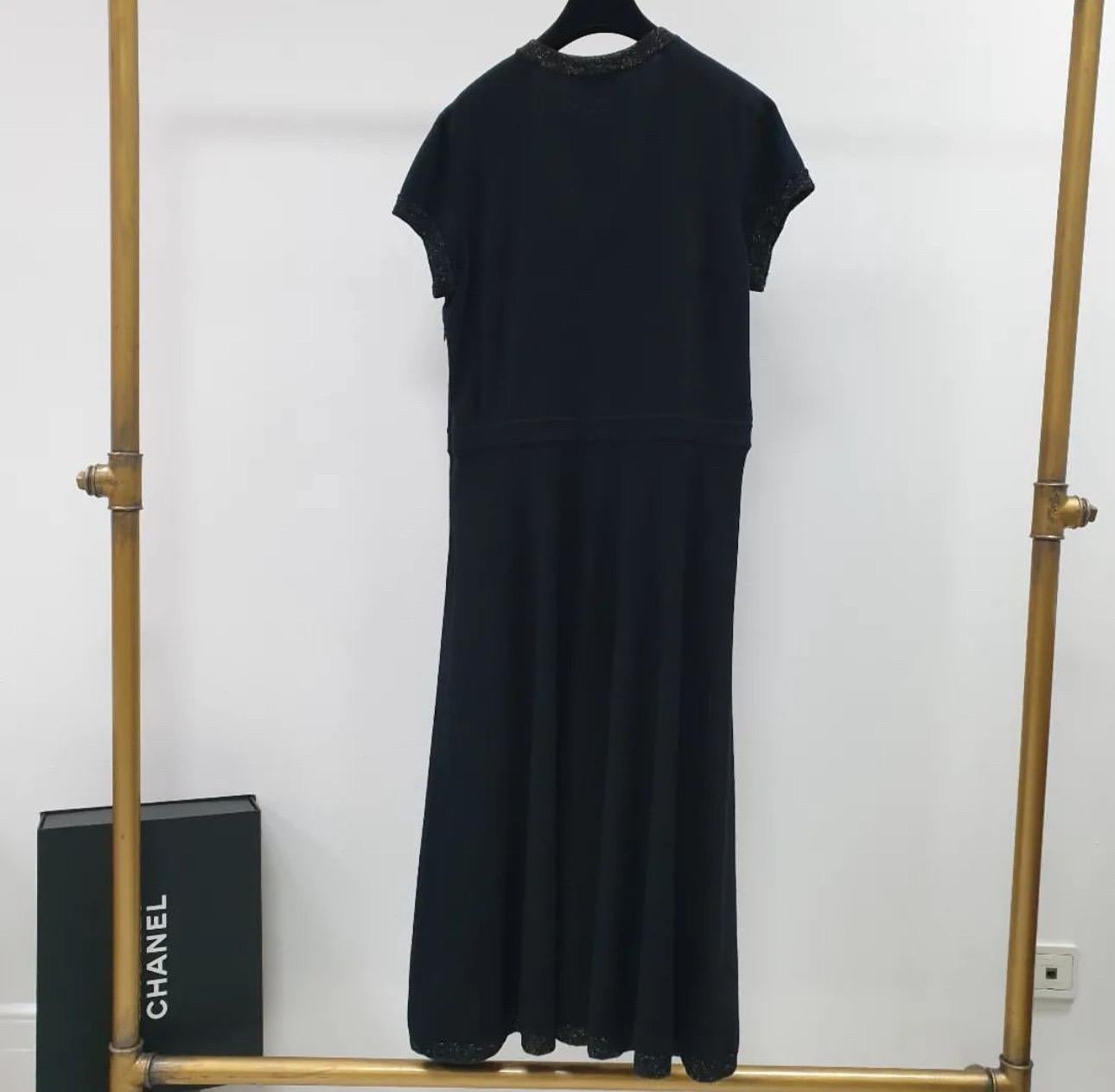 Chanel Black Wool Midi Dress In Excellent Condition In Krakow, PL