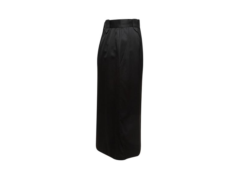 Chanel Black Wool Pencil Skirt For Sale at 1stDibs