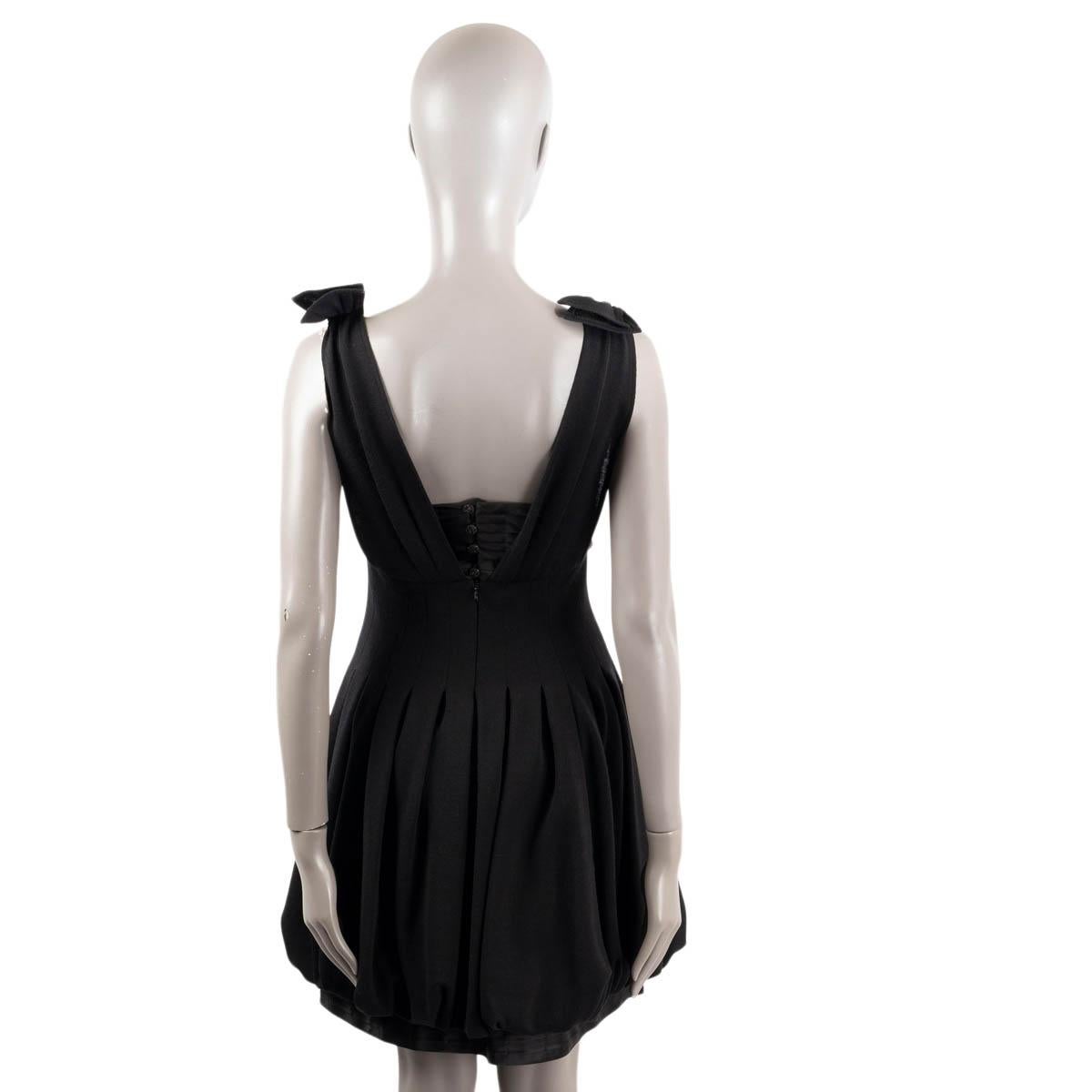 CHANEL black wool & silk 2007 07A PLEATED Cocktail Dress 36 XS For Sale 2