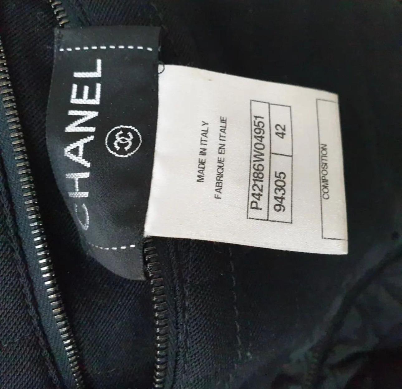 Women's Chanel Black Wool Sleevless Vest Jacket  For Sale