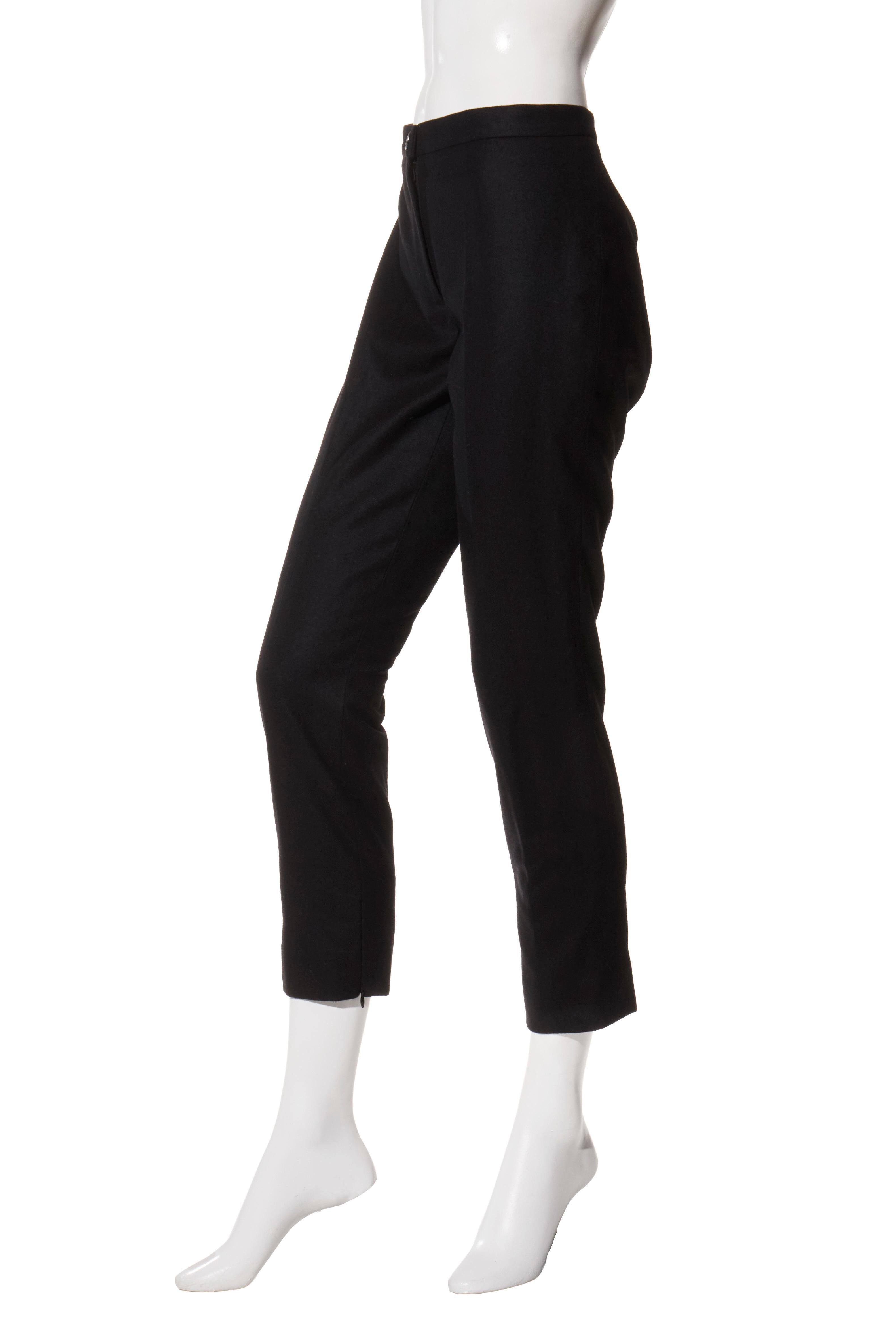 Chanel Black Wool Slim Cropped Pants – Size 38 (US 6) In Excellent Condition For Sale In Woodland Hills, CA
