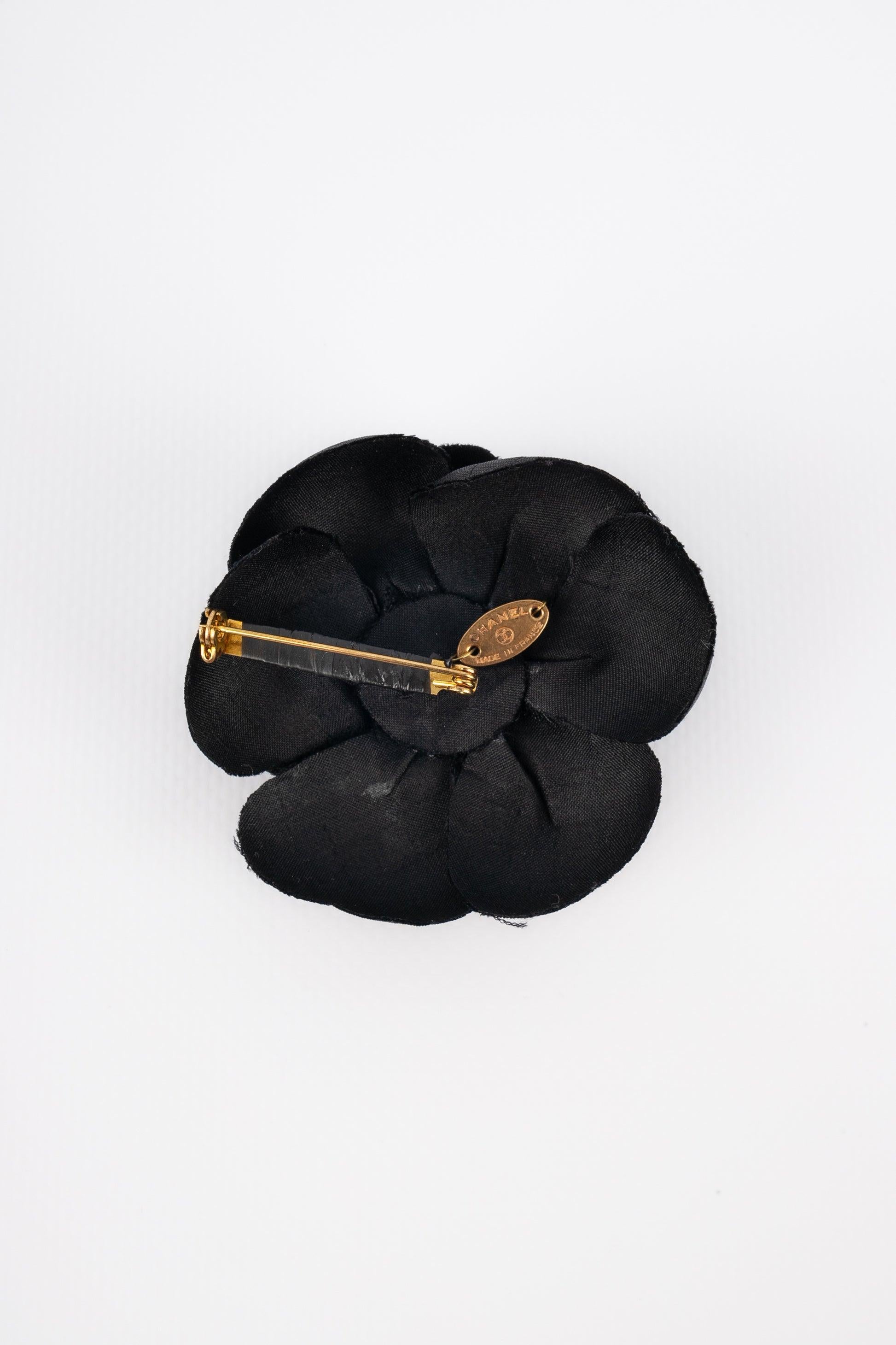 Women's Chanel Black Woven Fabric Camellia Brooch For Sale