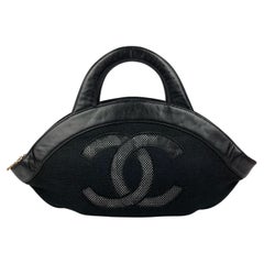 Bolso Tote Chanel Negro de Lino Tejido y Piel con Logo CC Recortado