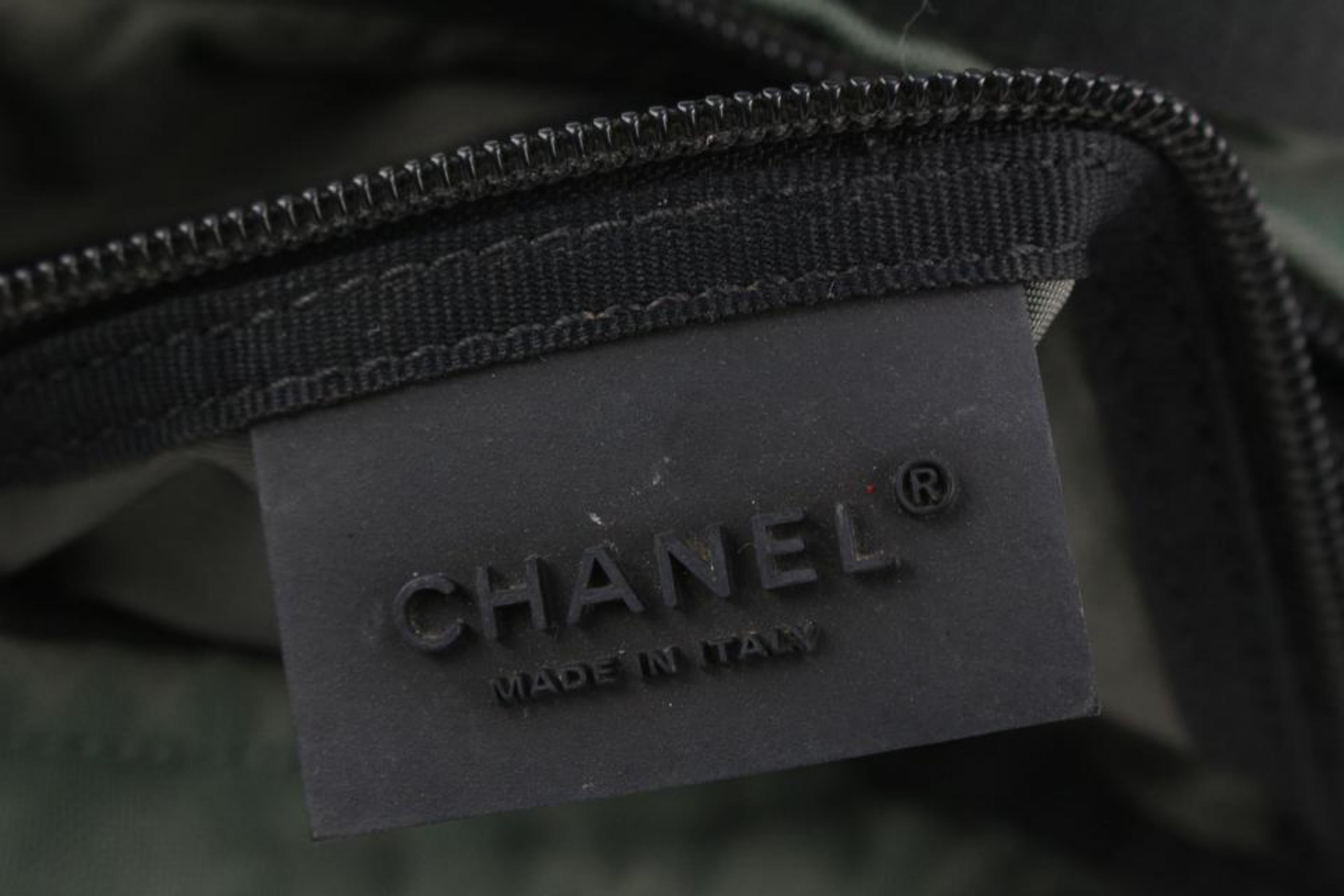 Chanel Black x Green CC Logo Sports Messenger Bag 1116c33 1