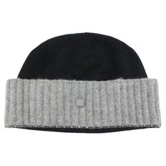 Chanel Black x Grey Cashmere CC Logo Beanie Skull Cap Ski Hat 53ck325s