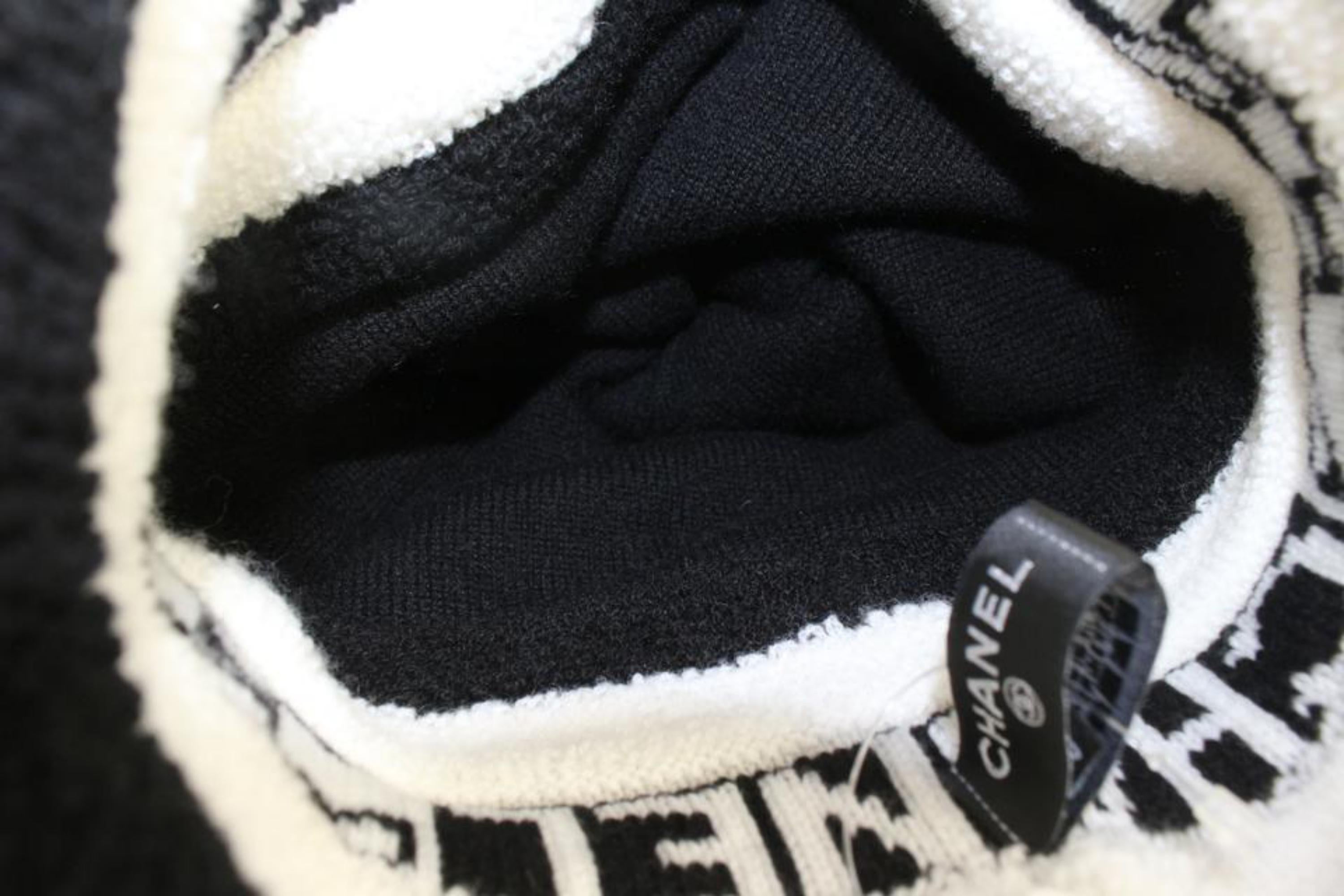 Chanel Black x White Cashmere Pom Pom Beanie Skull Cap Ski Hat 1213c5 4