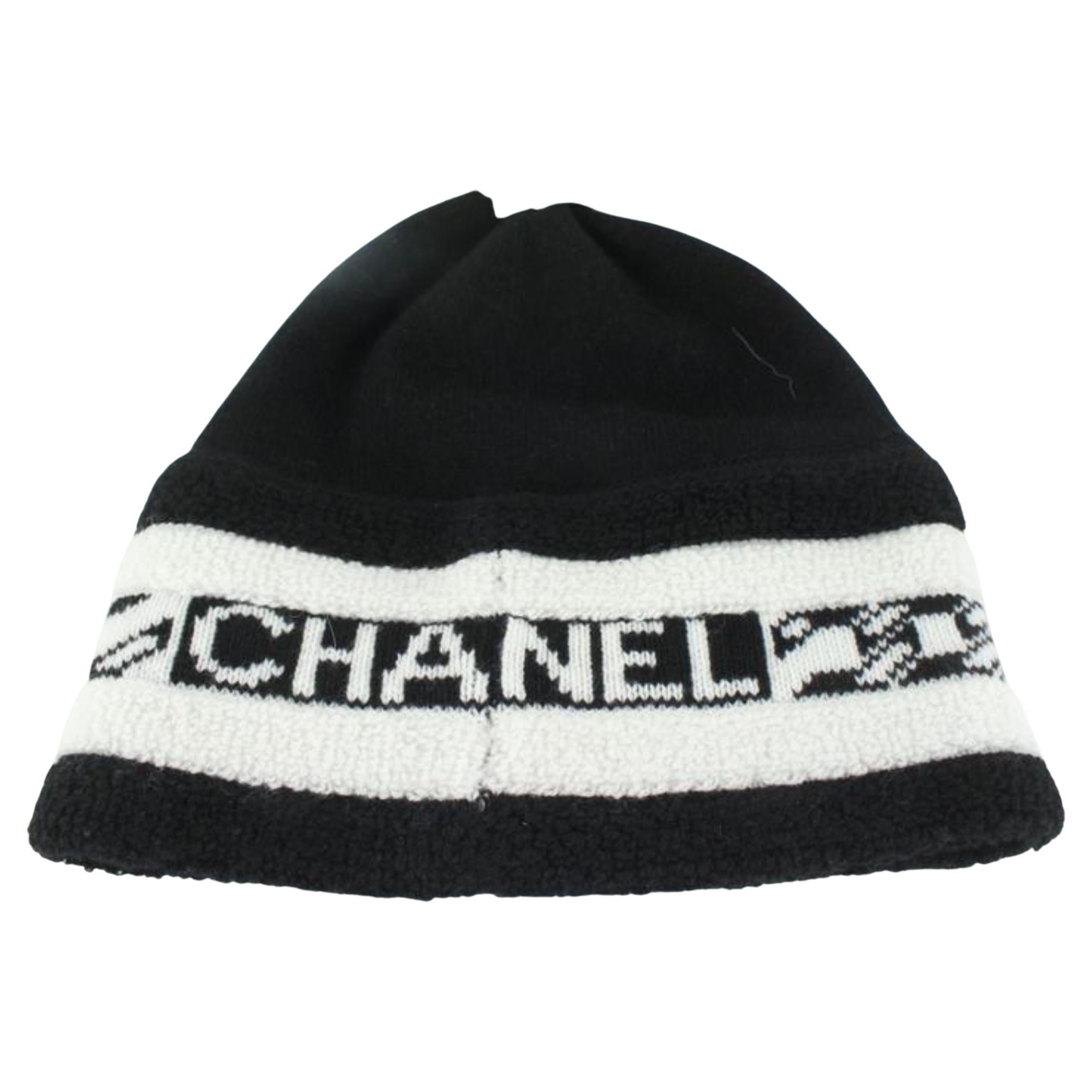 Chanel Black x White Cashmere Pom Pom Beanie Skull Cap Ski Hat 1213c5