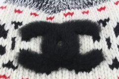 Chanel Black x White x Red CC Pom Pom Beanie Ski Hat Skully Cap 1213c6