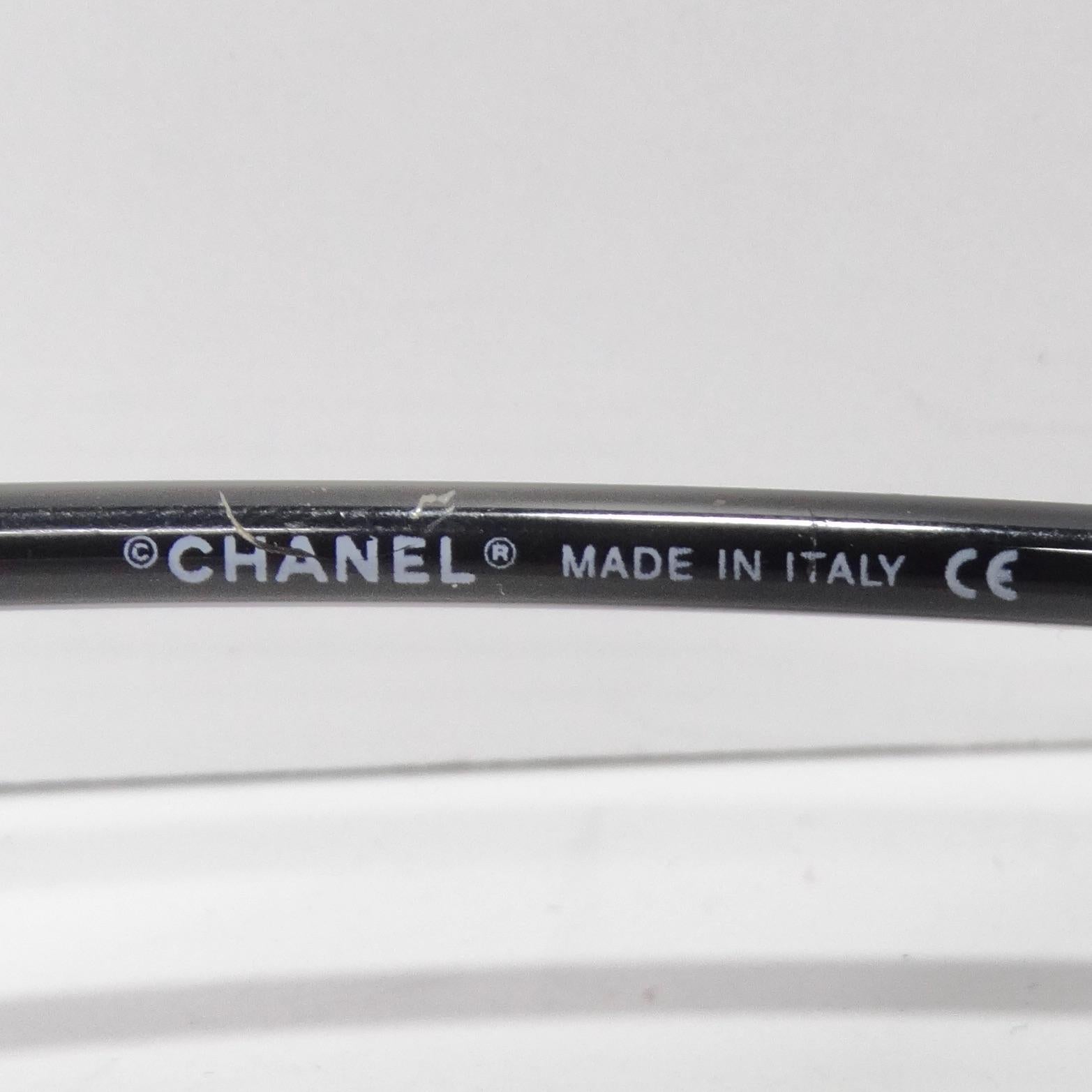 Chanel Schwarze Y2K Sonnenbrille mit quadratischem Rahmen im Angebot 6