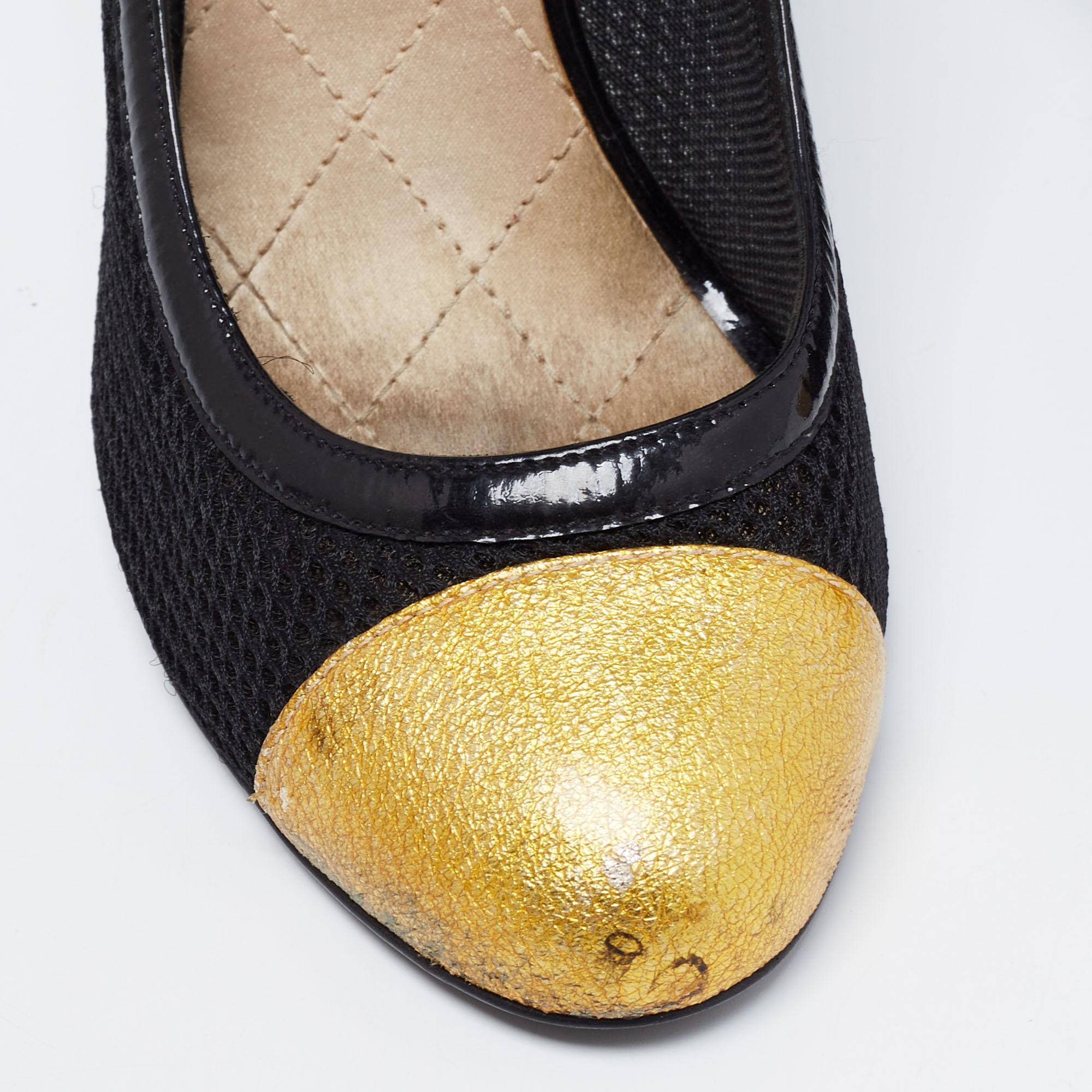 Chanel Black/Yellow Mesh, Patent and Textured Leather Cap-Toe Pumps Size 39 For Sale 2