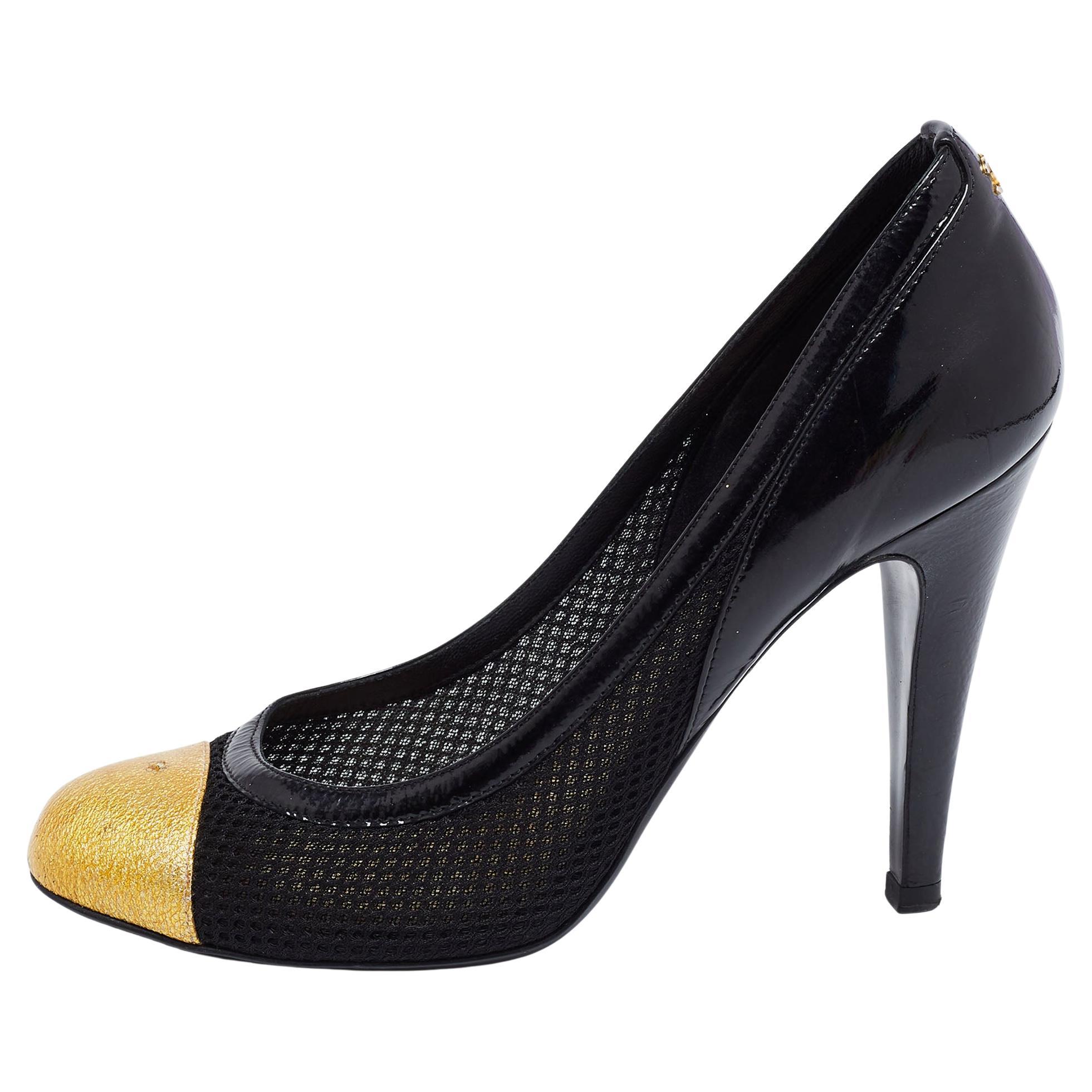 Chanel Black/Yellow Mesh, Patent and Textured Leather Cap-Toe Pumps Size 39 For Sale